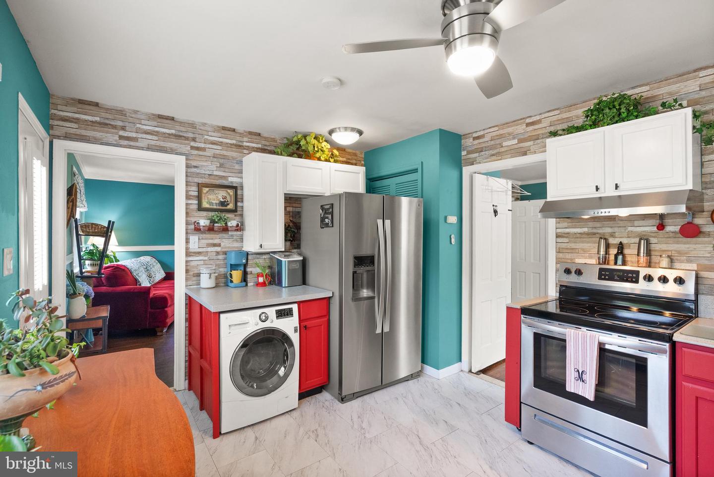 9000 SUDLEY RD, MANASSAS, Virginia 20110, 2 Bedrooms Bedrooms, ,1 BathroomBathrooms,Residential,For sale,9000 SUDLEY RD,VAMN2008438 MLS # VAMN2008438