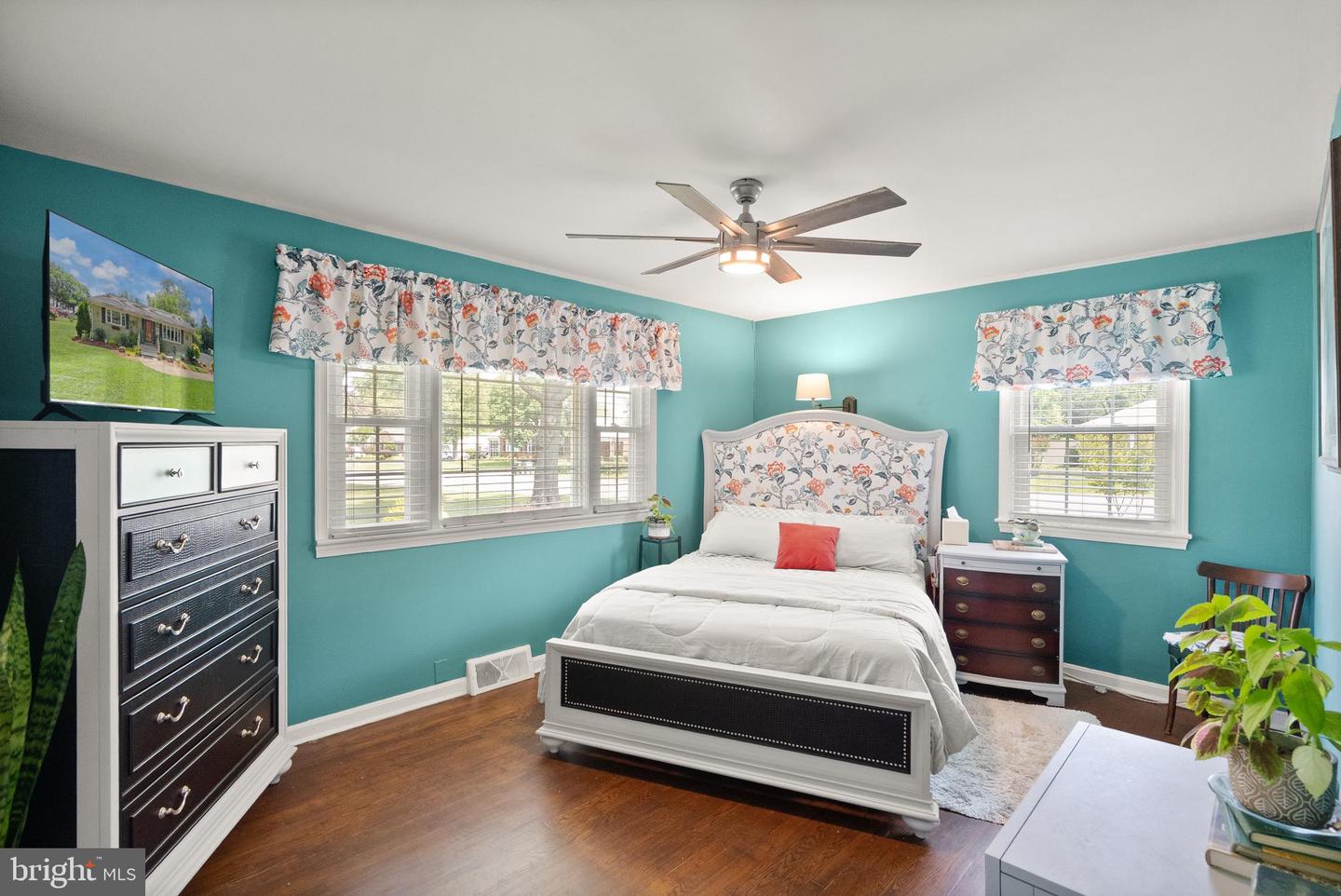 9000 SUDLEY RD, MANASSAS, Virginia 20110, 2 Bedrooms Bedrooms, ,1 BathroomBathrooms,Residential,For sale,9000 SUDLEY RD,VAMN2008438 MLS # VAMN2008438