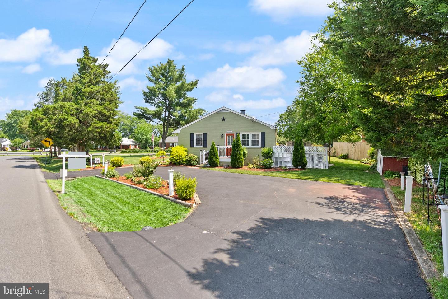 9000 SUDLEY RD, MANASSAS, Virginia 20110, 2 Bedrooms Bedrooms, ,1 BathroomBathrooms,Residential,For sale,9000 SUDLEY RD,VAMN2008438 MLS # VAMN2008438