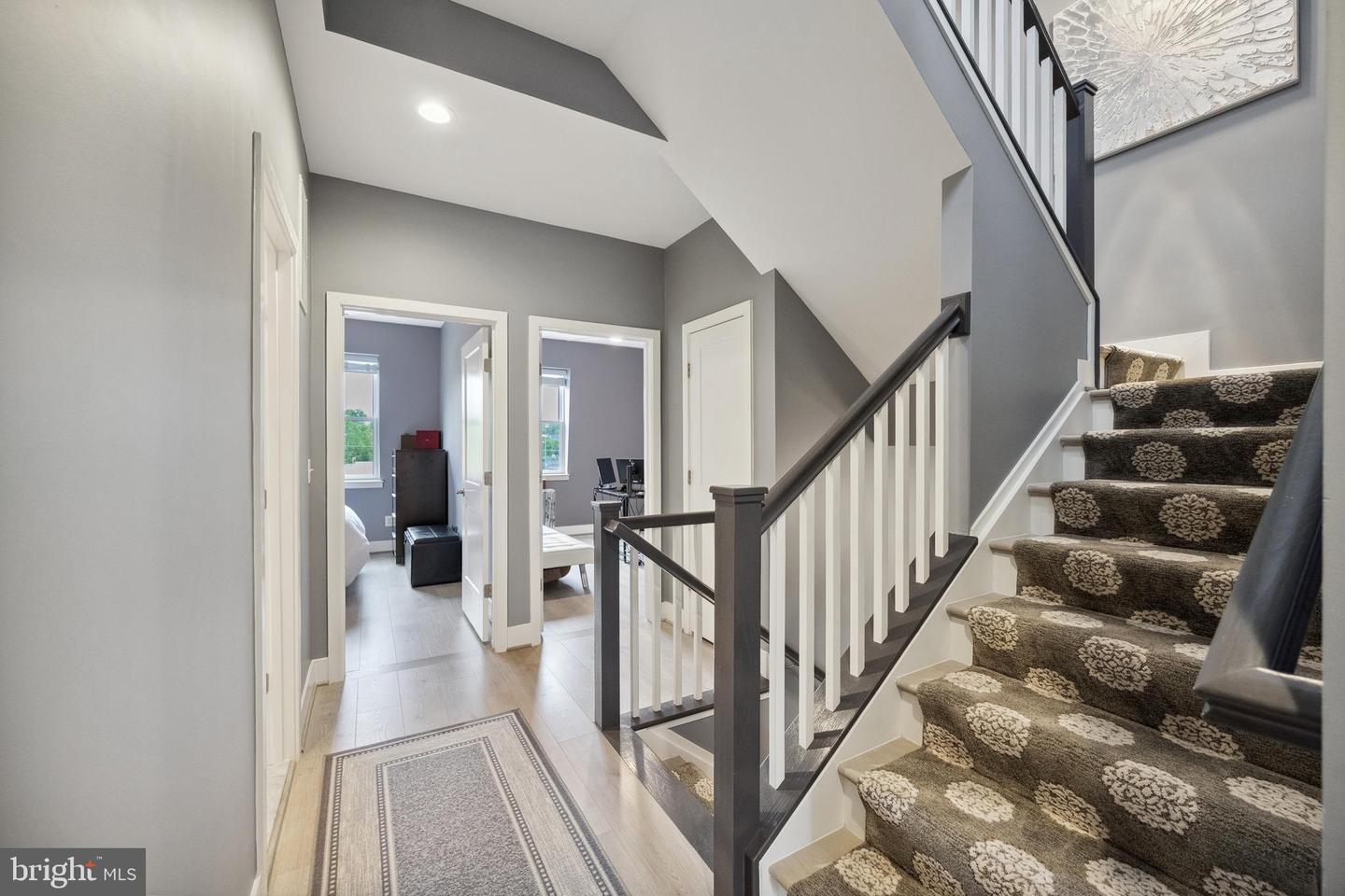 141 CENTER ST S #6, VIENNA, Virginia 22180, 4 Bedrooms Bedrooms, ,3 BathroomsBathrooms,Residential,For sale,141 CENTER ST S #6,VAFX2244464 MLS # VAFX2244464