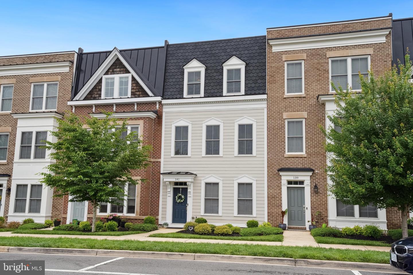141 CENTER ST S #6, VIENNA, Virginia 22180, 4 Bedrooms Bedrooms, ,3 BathroomsBathrooms,Residential,For sale,141 CENTER ST S #6,VAFX2244464 MLS # VAFX2244464