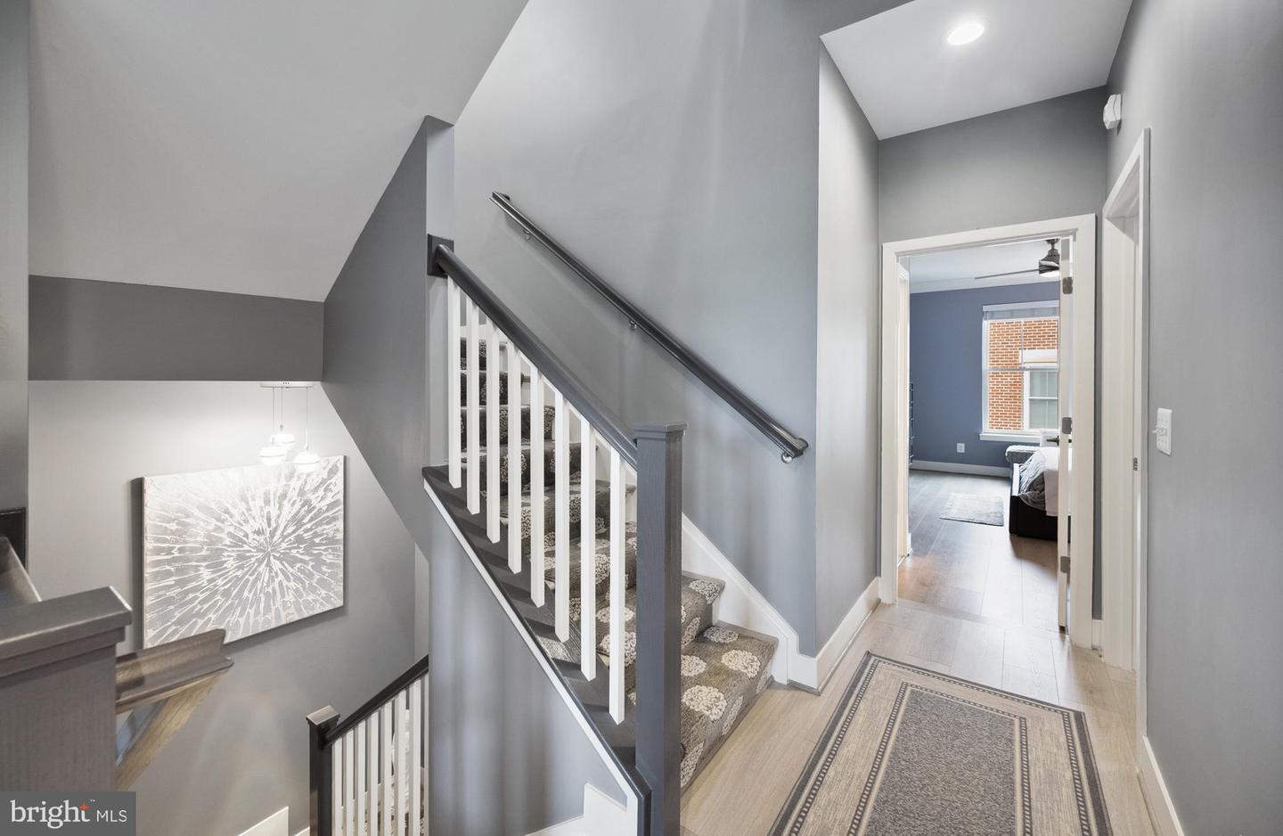 141 CENTER ST S #6, VIENNA, Virginia 22180, 4 Bedrooms Bedrooms, ,3 BathroomsBathrooms,Residential,For sale,141 CENTER ST S #6,VAFX2244464 MLS # VAFX2244464