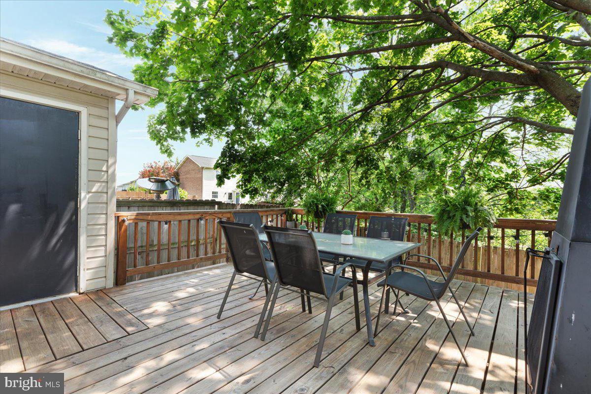 213 LITTLE RIVER DR, WINCHESTER, Virginia 22602, 2 Bedrooms Bedrooms, 6 Rooms Rooms,1 BathroomBathrooms,Residential,For sale,213 LITTLE RIVER DR,VAFV2034566 MLS # VAFV2034566