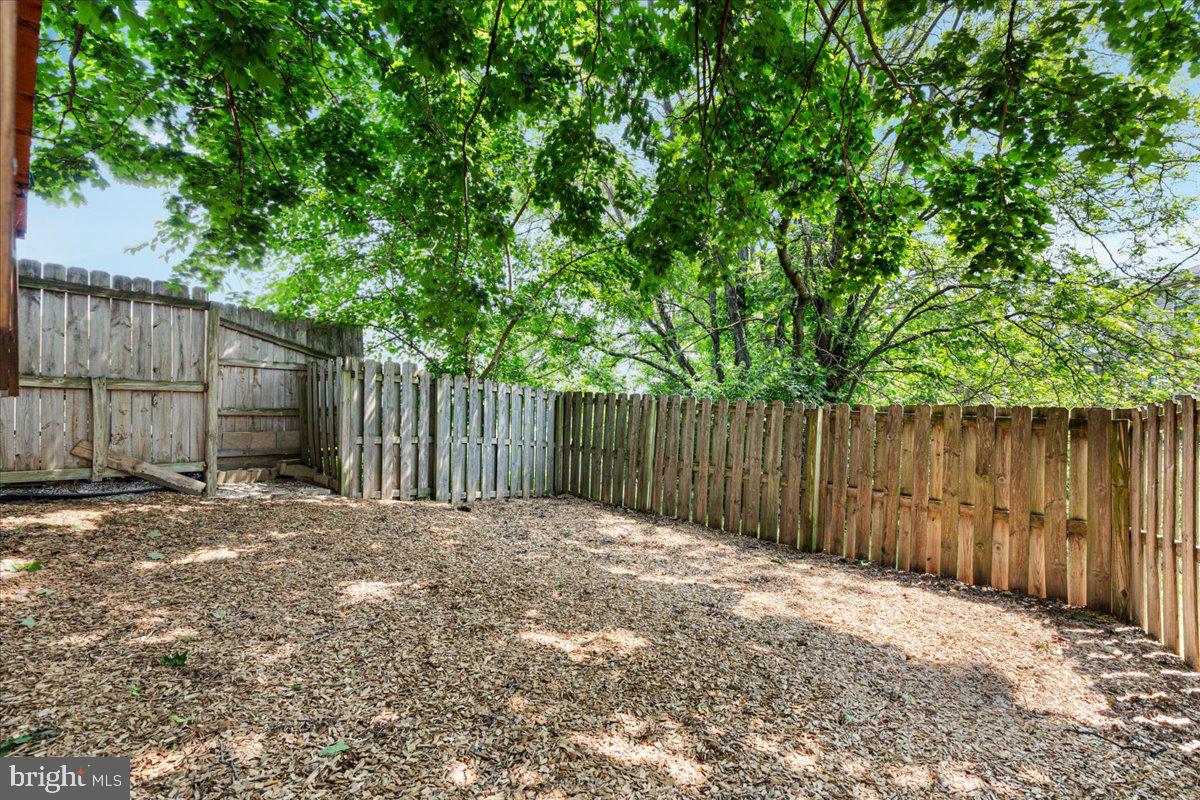 213 LITTLE RIVER DR, WINCHESTER, Virginia 22602, 2 Bedrooms Bedrooms, 6 Rooms Rooms,1 BathroomBathrooms,Residential,For sale,213 LITTLE RIVER DR,VAFV2034566 MLS # VAFV2034566