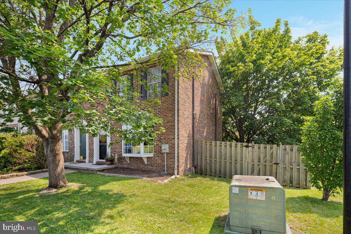 213 LITTLE RIVER DR, WINCHESTER, Virginia 22602, 2 Bedrooms Bedrooms, 6 Rooms Rooms,1 BathroomBathrooms,Residential,For sale,213 LITTLE RIVER DR,VAFV2034566 MLS # VAFV2034566