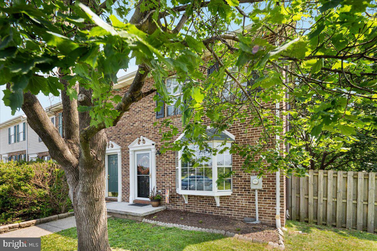 213 LITTLE RIVER DR, WINCHESTER, Virginia 22602, 2 Bedrooms Bedrooms, 6 Rooms Rooms,1 BathroomBathrooms,Residential,For sale,213 LITTLE RIVER DR,VAFV2034566 MLS # VAFV2034566