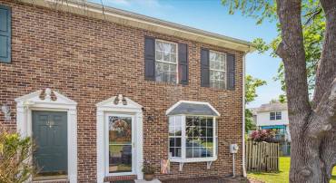 213 LITTLE RIVER DR, WINCHESTER, Virginia 22602, 2 Bedrooms Bedrooms, 6 Rooms Rooms,1 BathroomBathrooms,Residential,For sale,213 LITTLE RIVER DR,VAFV2034566 MLS # VAFV2034566
