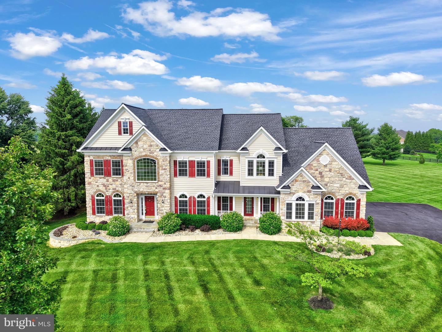 37968 PIGGOTT BOTTOM RD, PURCELLVILLE, Virginia 20132, 4 Bedrooms Bedrooms, ,4 BathroomsBathrooms,Residential,For sale,37968 PIGGOTT BOTTOM RD,VALO2098292 MLS # VALO2098292