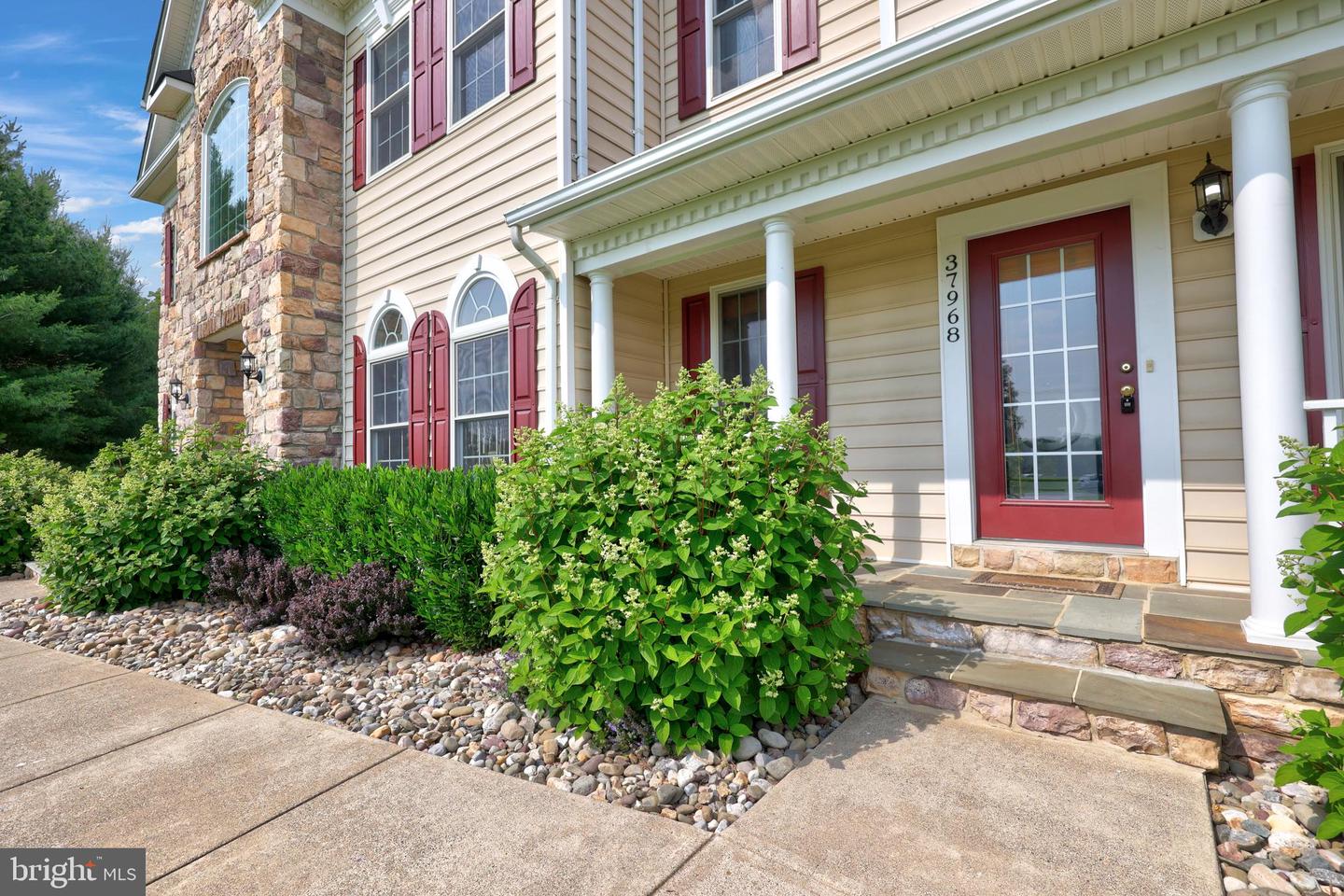 37968 PIGGOTT BOTTOM RD, PURCELLVILLE, Virginia 20132, 4 Bedrooms Bedrooms, ,4 BathroomsBathrooms,Residential,For sale,37968 PIGGOTT BOTTOM RD,VALO2098292 MLS # VALO2098292