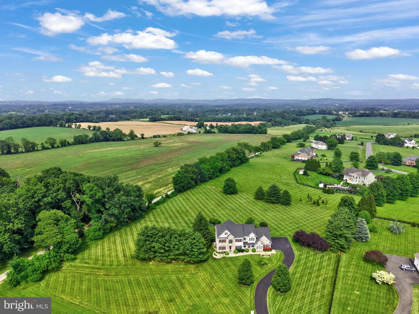 37968 PIGGOTT BOTTOM RD, PURCELLVILLE, Virginia 20132, 4 Bedrooms Bedrooms, ,4 BathroomsBathrooms,Residential,For sale,37968 PIGGOTT BOTTOM RD,VALO2098292 MLS # VALO2098292