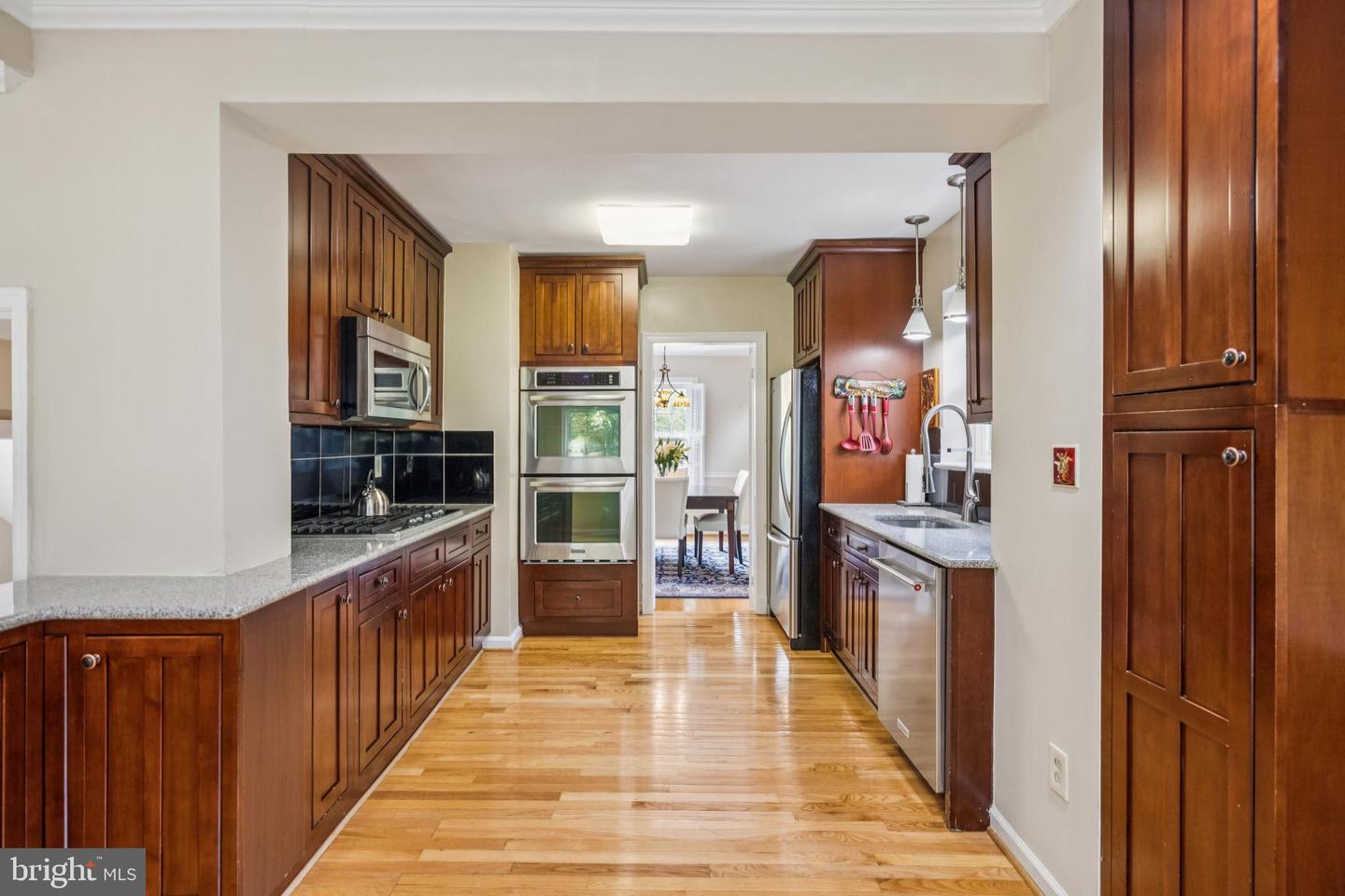 6679 32ND PL NW, WASHINGTON, District Of Columbia 20015, 4 Bedrooms Bedrooms, ,4 BathroomsBathrooms,Residential,For sale,6679 32ND PL NW,DCDC2203248 MLS # DCDC2203248