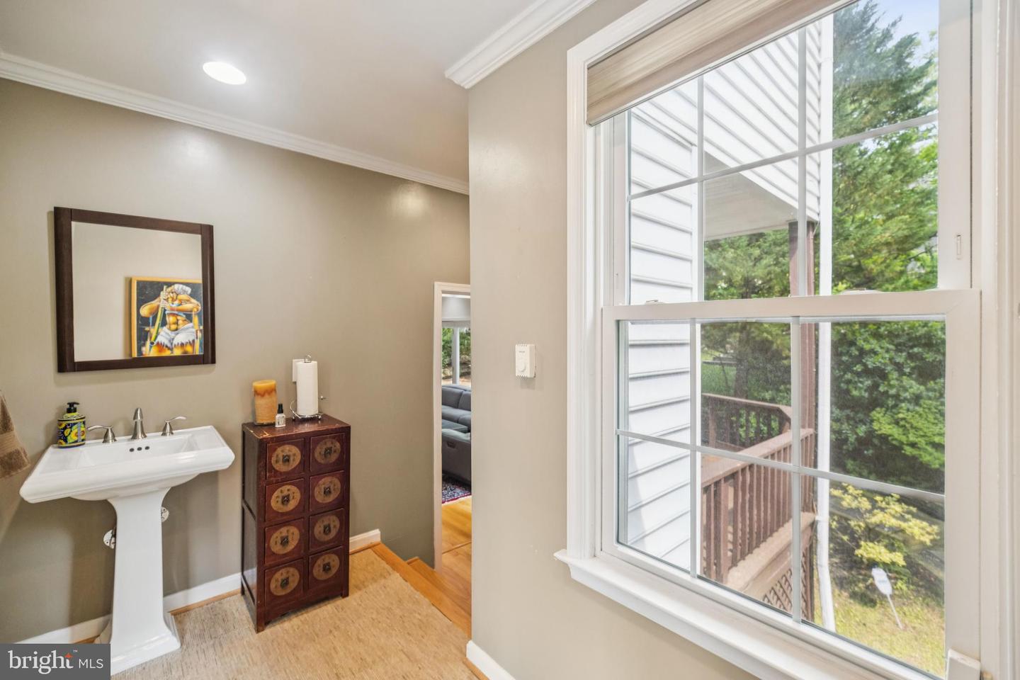 6679 32ND PL NW, WASHINGTON, District Of Columbia 20015, 4 Bedrooms Bedrooms, ,4 BathroomsBathrooms,Residential,For sale,6679 32ND PL NW,DCDC2203248 MLS # DCDC2203248