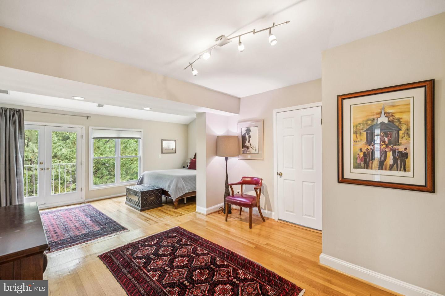 6679 32ND PL NW, WASHINGTON, District Of Columbia 20015, 4 Bedrooms Bedrooms, ,4 BathroomsBathrooms,Residential,For sale,6679 32ND PL NW,DCDC2203248 MLS # DCDC2203248