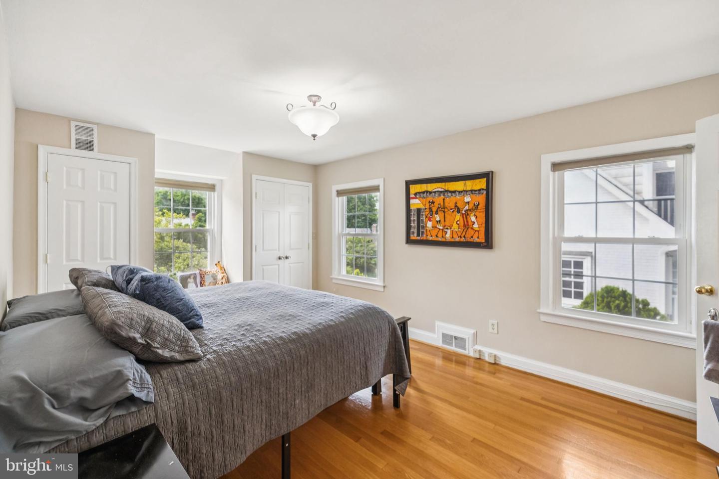 6679 32ND PL NW, WASHINGTON, District Of Columbia 20015, 4 Bedrooms Bedrooms, ,4 BathroomsBathrooms,Residential,For sale,6679 32ND PL NW,DCDC2203248 MLS # DCDC2203248