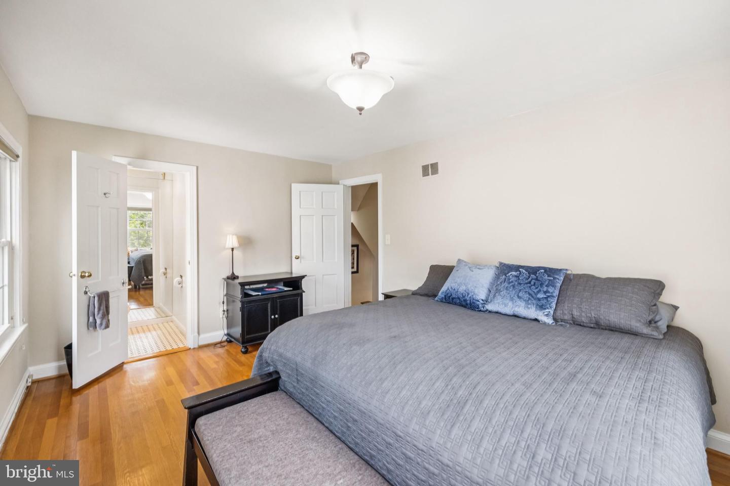 6679 32ND PL NW, WASHINGTON, District Of Columbia 20015, 4 Bedrooms Bedrooms, ,4 BathroomsBathrooms,Residential,For sale,6679 32ND PL NW,DCDC2203248 MLS # DCDC2203248