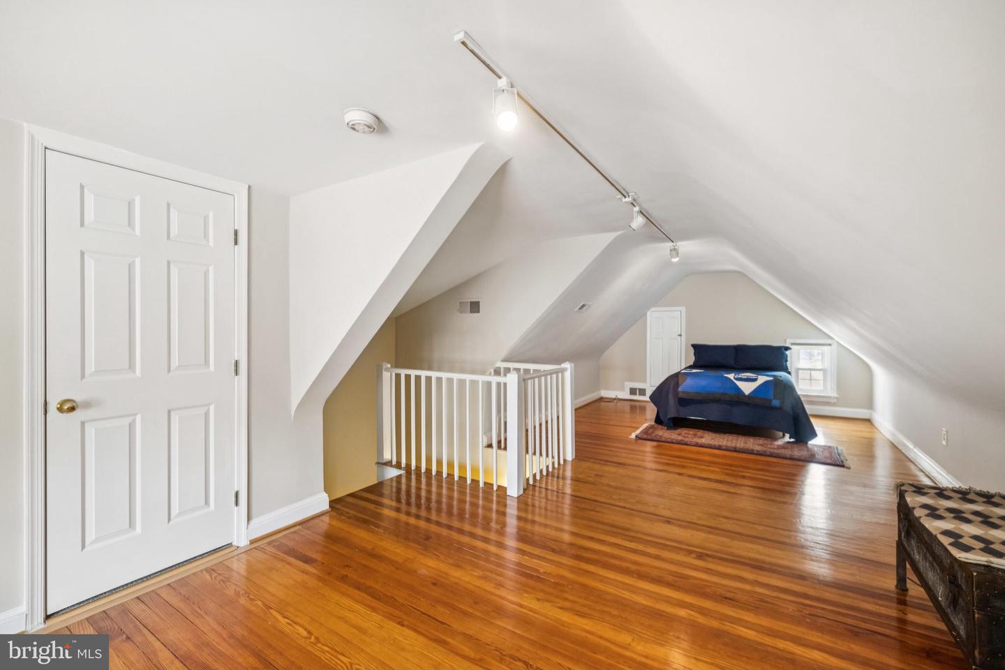 6679 32ND PL NW, WASHINGTON, District Of Columbia 20015, 4 Bedrooms Bedrooms, ,4 BathroomsBathrooms,Residential,For sale,6679 32ND PL NW,DCDC2203248 MLS # DCDC2203248