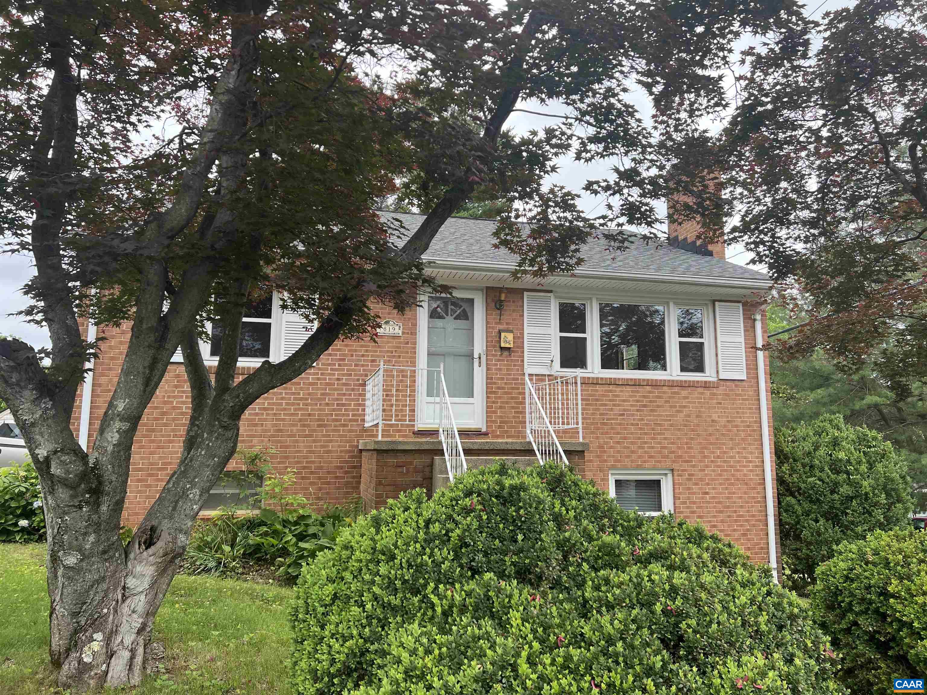 819 ELLIOTT AVE, CHARLOTTESVILLE, Virginia 22902, 3 Bedrooms Bedrooms, ,2 BathroomsBathrooms,Residential,819 ELLIOTT AVE,665552 MLS # 665552