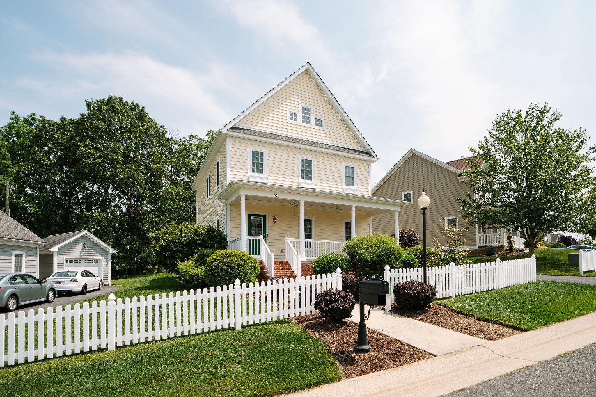 103 BELL CREEK DR, STAUNTON, Virginia 24401, 3 Bedrooms Bedrooms, ,2 BathroomsBathrooms,Residential,103 BELL CREEK DR,665554 MLS # 665554