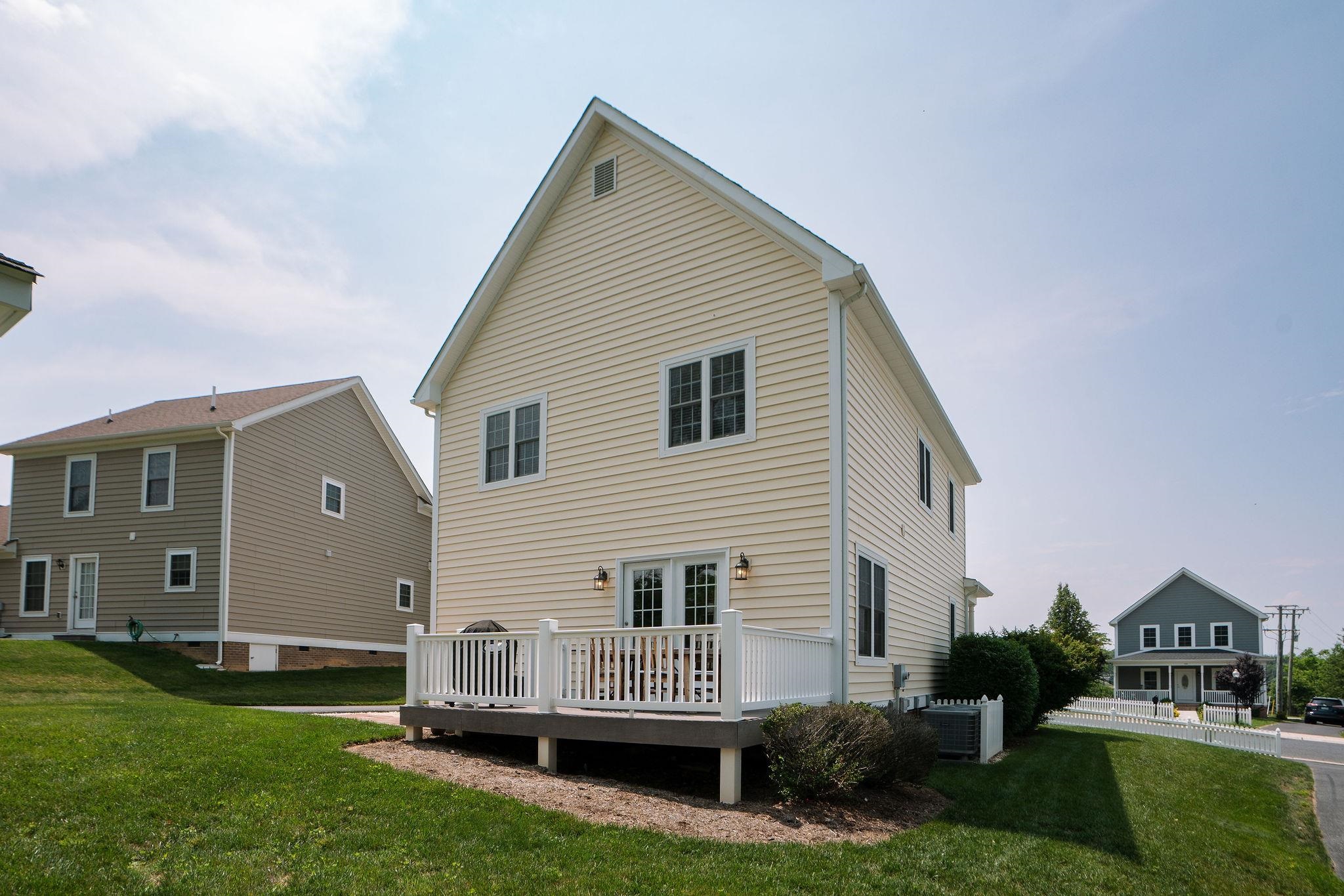 103 BELL CREEK DR, STAUNTON, Virginia 24401, 3 Bedrooms Bedrooms, ,2 BathroomsBathrooms,Residential,103 BELL CREEK DR,665554 MLS # 665554