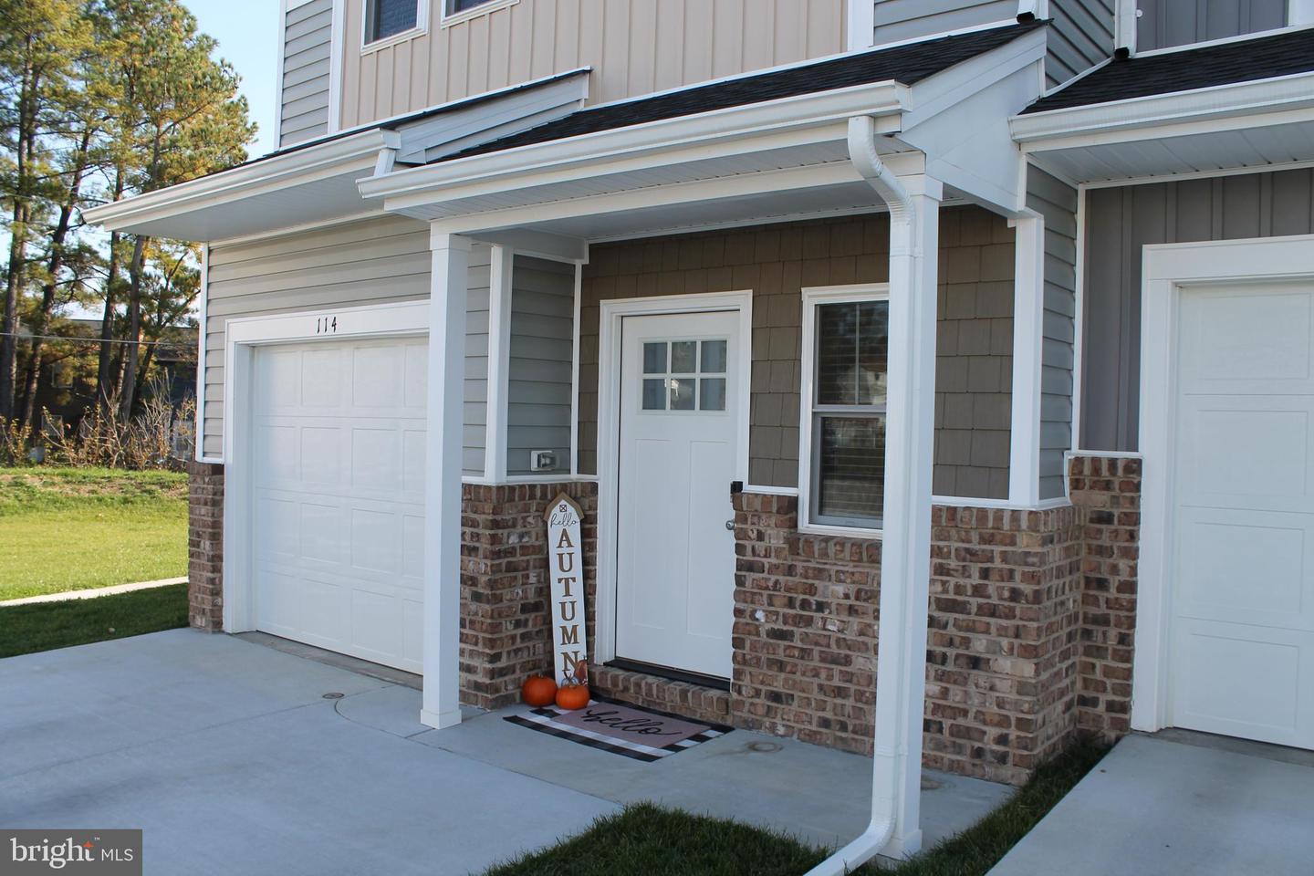 114 STELLA CT, STEPHENS CITY, Virginia 22655, 3 Bedrooms Bedrooms, ,2 BathroomsBathrooms,Residential,For sale,114 STELLA CT,VAFV2034552 MLS # VAFV2034552