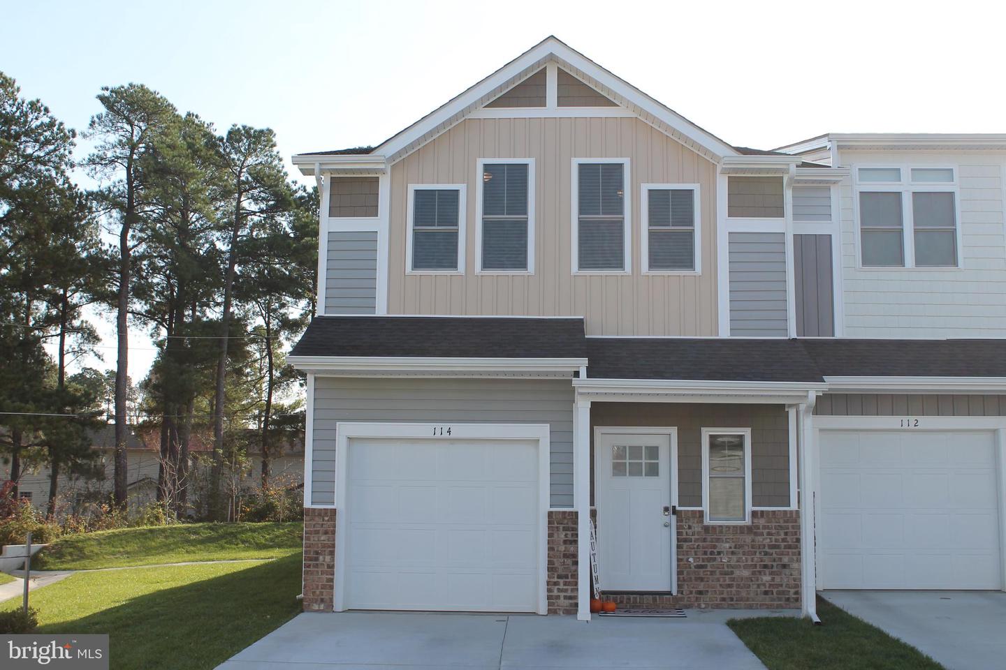 114 STELLA CT, STEPHENS CITY, Virginia 22655, 3 Bedrooms Bedrooms, ,2 BathroomsBathrooms,Residential,For sale,114 STELLA CT,VAFV2034552 MLS # VAFV2034552