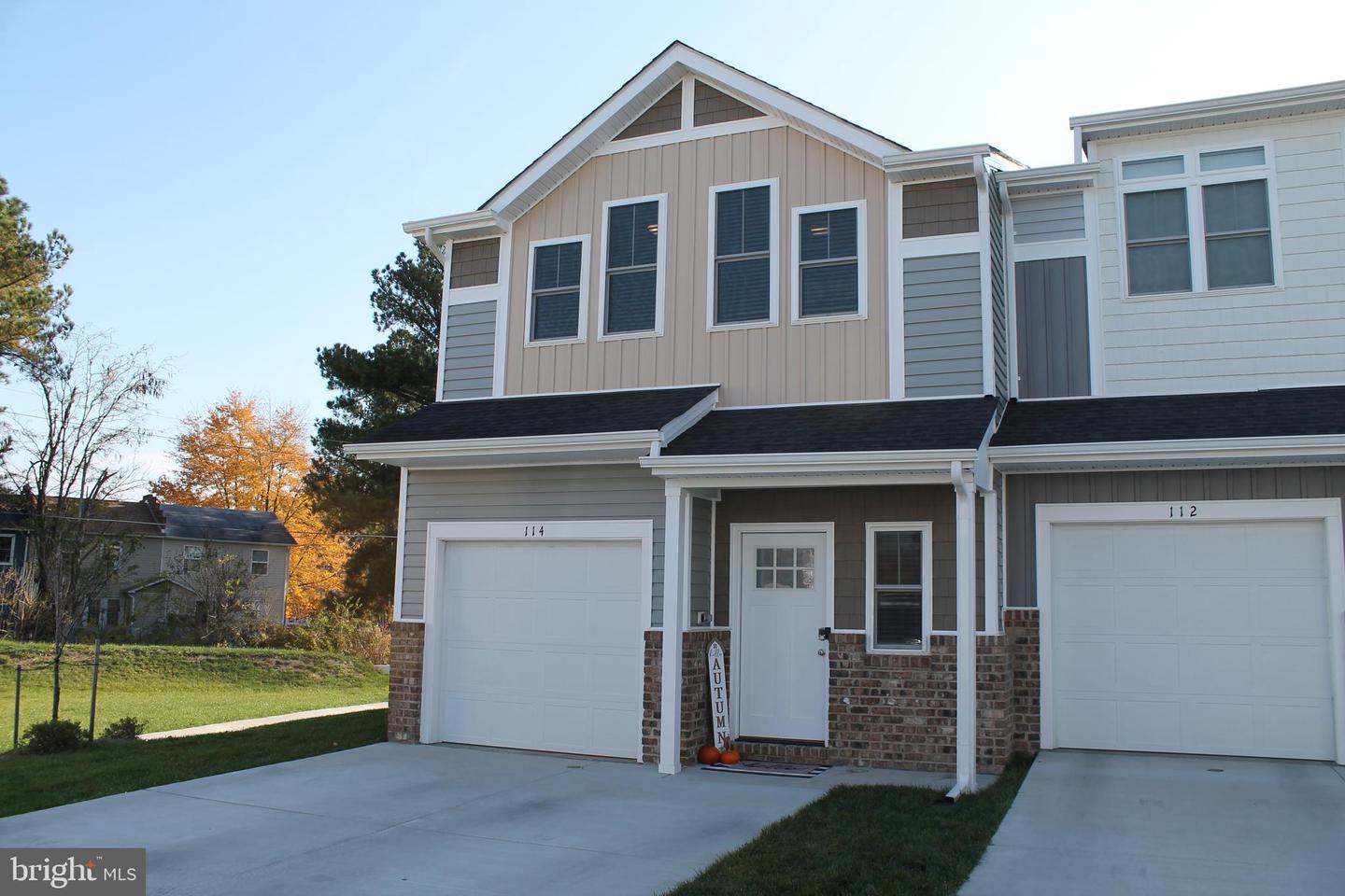 114 STELLA CT, STEPHENS CITY, Virginia 22655, 3 Bedrooms Bedrooms, ,2 BathroomsBathrooms,Residential,For sale,114 STELLA CT,VAFV2034552 MLS # VAFV2034552