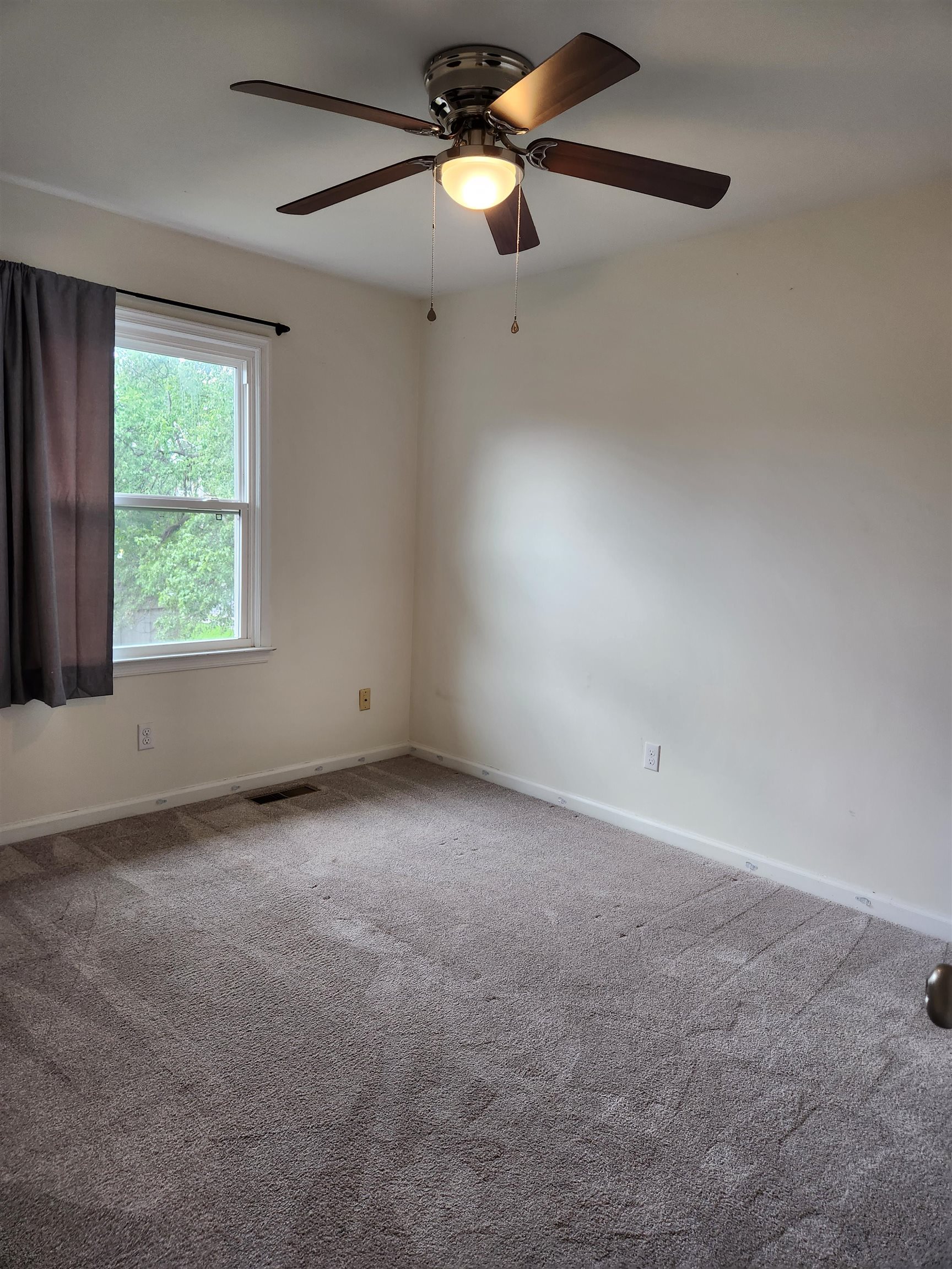 1219 COUNTRY CLUB CT, HARRISONBURG, Virginia 22802, 3 Bedrooms Bedrooms, ,2 BathroomsBathrooms,Residential,1219 COUNTRY CLUB CT,665557 MLS # 665557