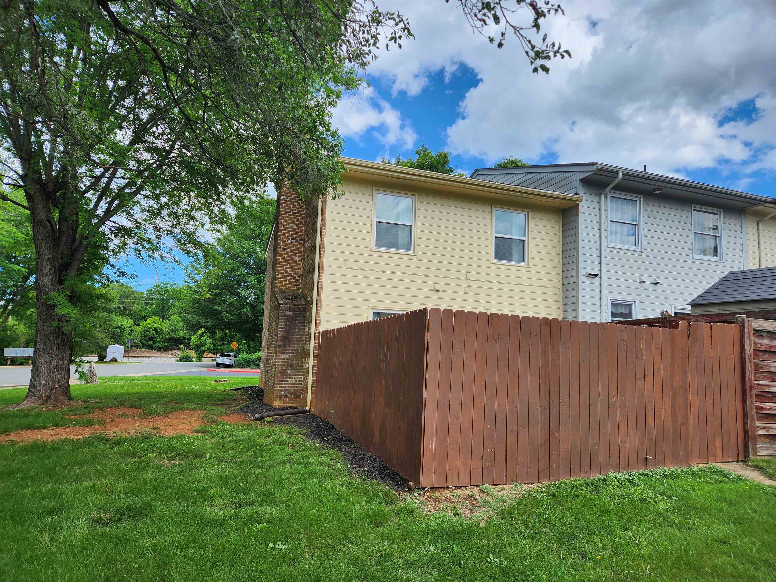 1219 COUNTRY CLUB CT, HARRISONBURG, Virginia 22802, 3 Bedrooms Bedrooms, ,2 BathroomsBathrooms,Residential,1219 COUNTRY CLUB CT,665557 MLS # 665557