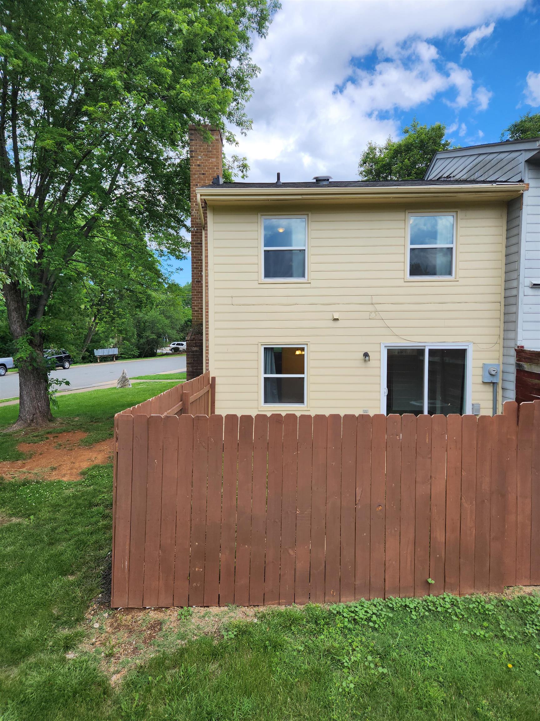 1219 COUNTRY CLUB CT, HARRISONBURG, Virginia 22802, 3 Bedrooms Bedrooms, ,2 BathroomsBathrooms,Residential,1219 COUNTRY CLUB CT,665557 MLS # 665557