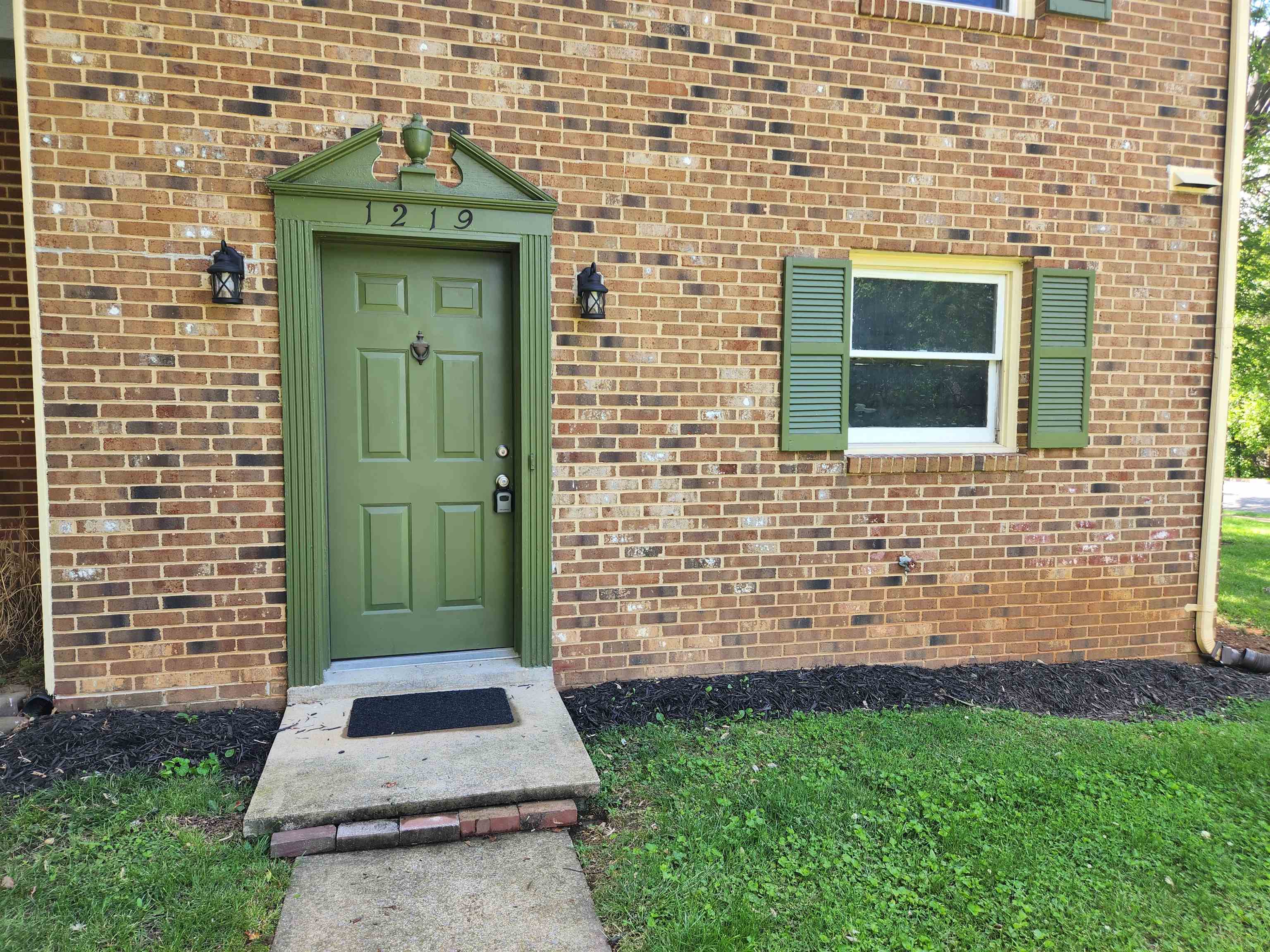 1219 COUNTRY CLUB CT, HARRISONBURG, Virginia 22802, 3 Bedrooms Bedrooms, ,2 BathroomsBathrooms,Residential,1219 COUNTRY CLUB CT,665557 MLS # 665557