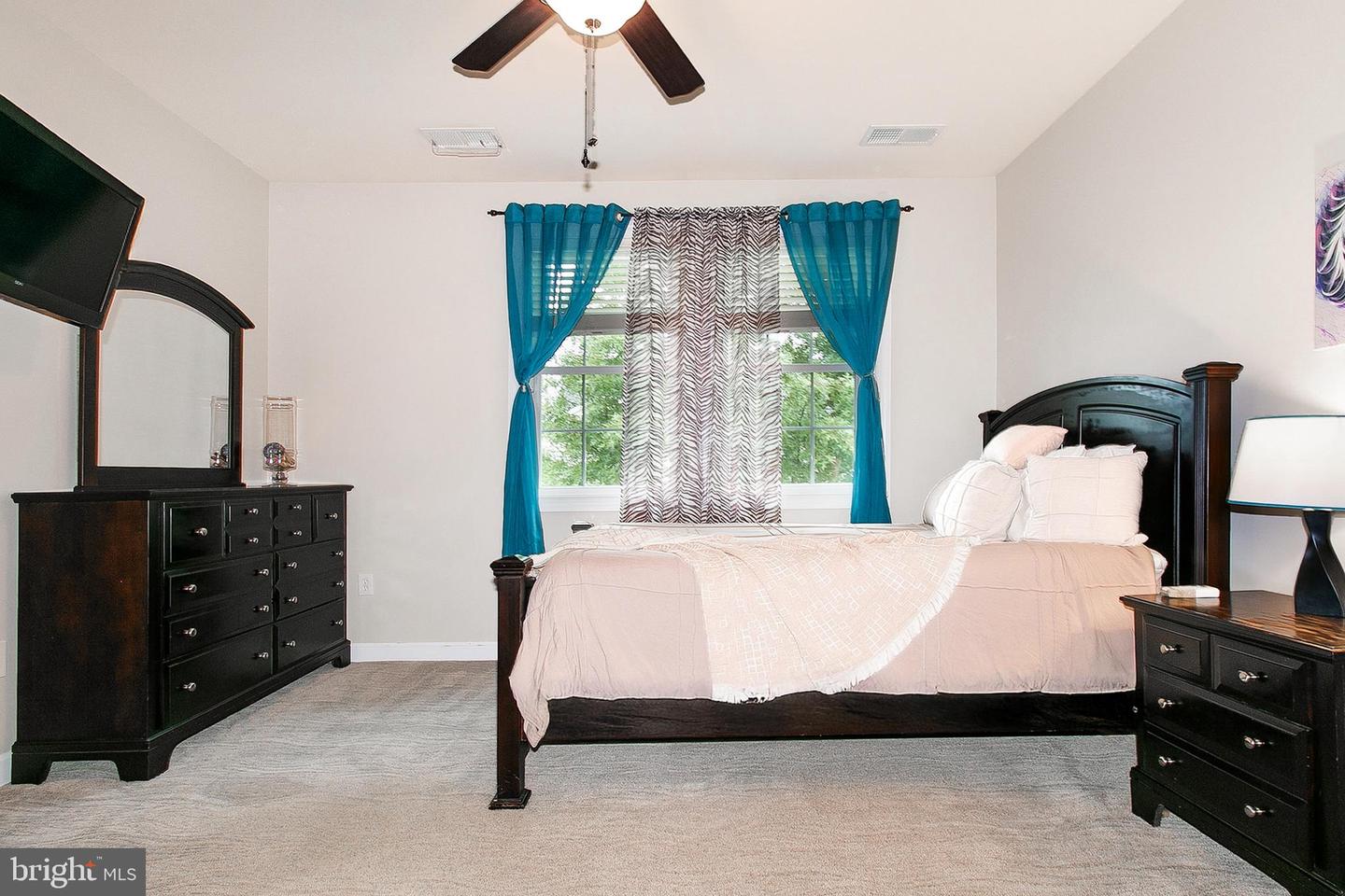 13763 DEACONS WAY, GAINESVILLE, Virginia 20155, 4 Bedrooms Bedrooms, ,4 BathroomsBathrooms,Residential,For sale,13763 DEACONS WAY,VAPW2095938 MLS # VAPW2095938