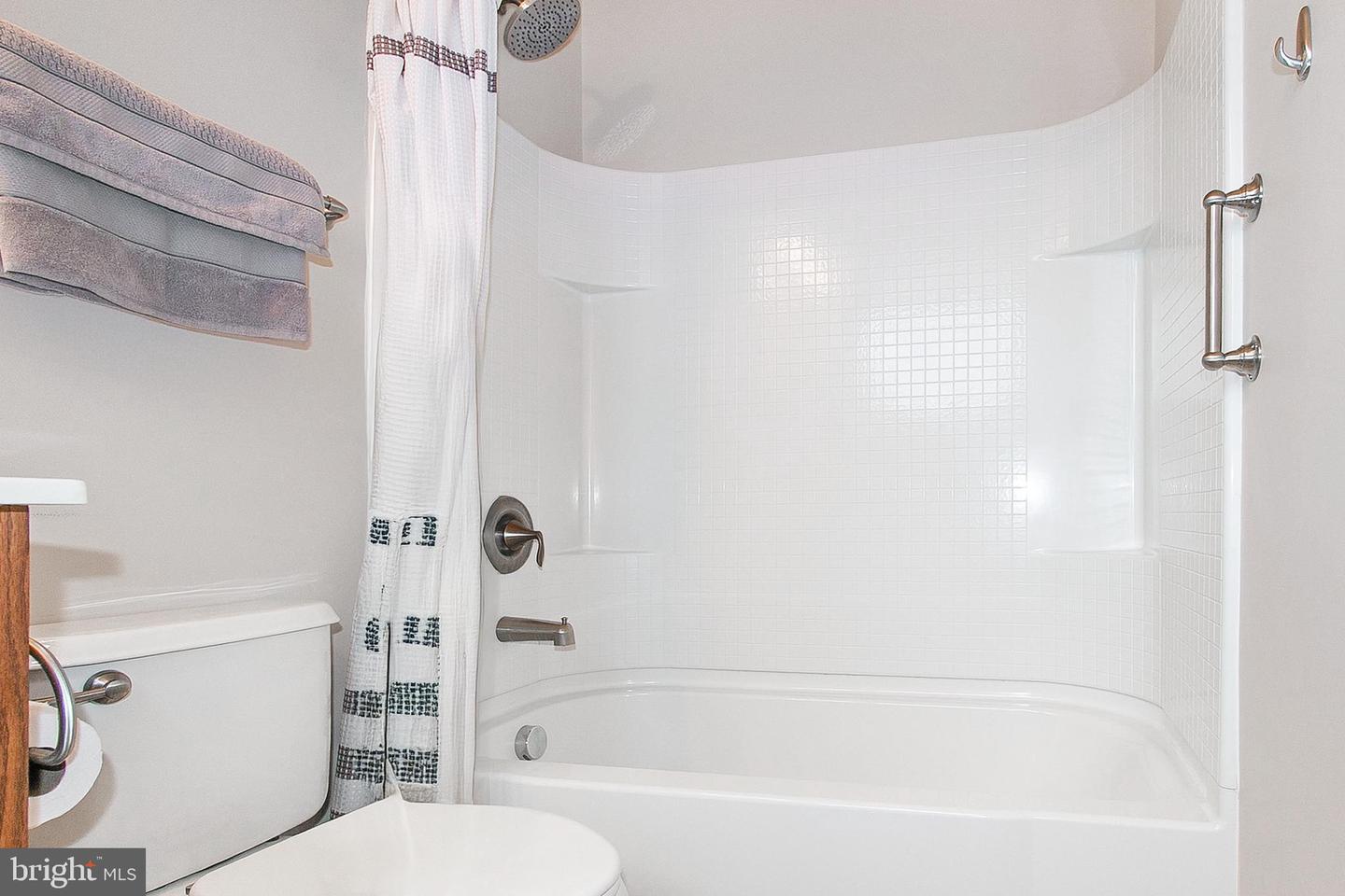 13763 DEACONS WAY, GAINESVILLE, Virginia 20155, 4 Bedrooms Bedrooms, ,4 BathroomsBathrooms,Residential,For sale,13763 DEACONS WAY,VAPW2095938 MLS # VAPW2095938