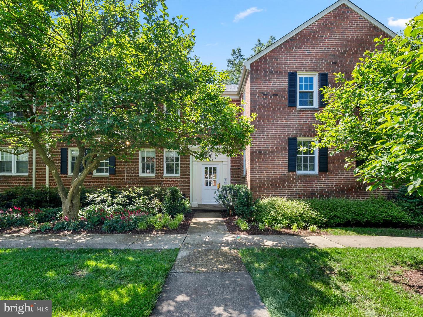 6727 W WAKEFIELD DR #A2, ALEXANDRIA, Virginia 22307, 2 Bedrooms Bedrooms, ,1 BathroomBathrooms,Residential,For sale,6727 W WAKEFIELD DR #A2,VAFX2244520 MLS # VAFX2244520