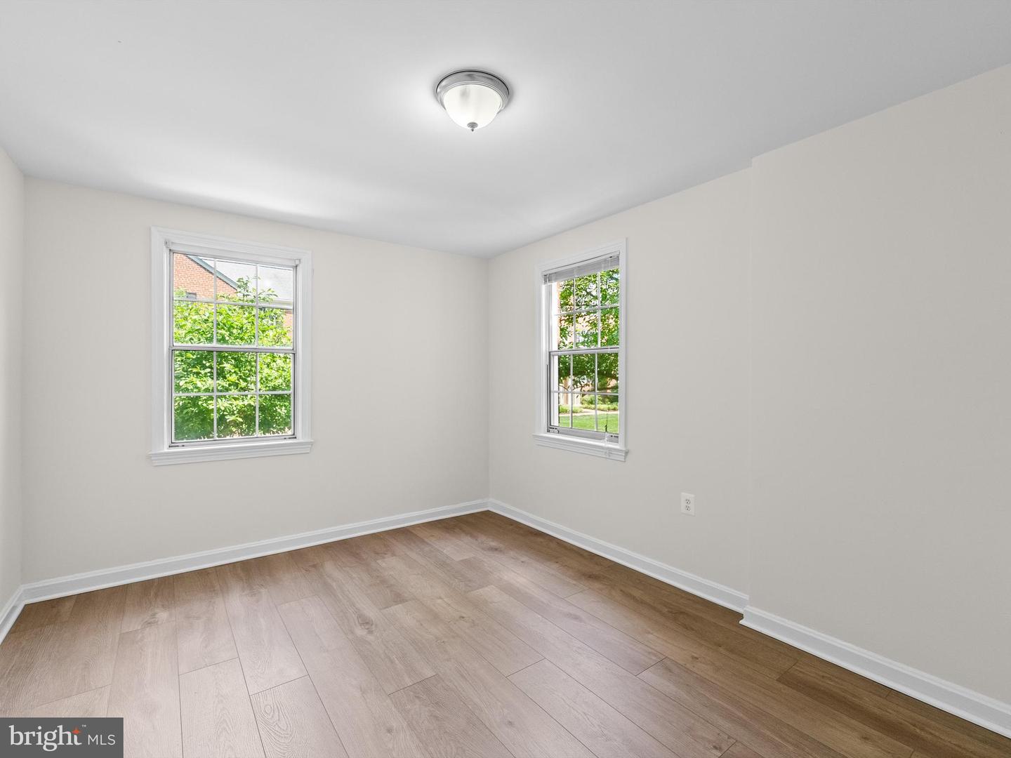 6727 W WAKEFIELD DR #A2, ALEXANDRIA, Virginia 22307, 2 Bedrooms Bedrooms, ,1 BathroomBathrooms,Residential,For sale,6727 W WAKEFIELD DR #A2,VAFX2244520 MLS # VAFX2244520