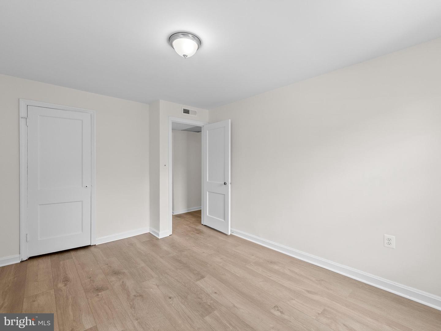 6727 W WAKEFIELD DR #A2, ALEXANDRIA, Virginia 22307, 2 Bedrooms Bedrooms, ,1 BathroomBathrooms,Residential,For sale,6727 W WAKEFIELD DR #A2,VAFX2244520 MLS # VAFX2244520