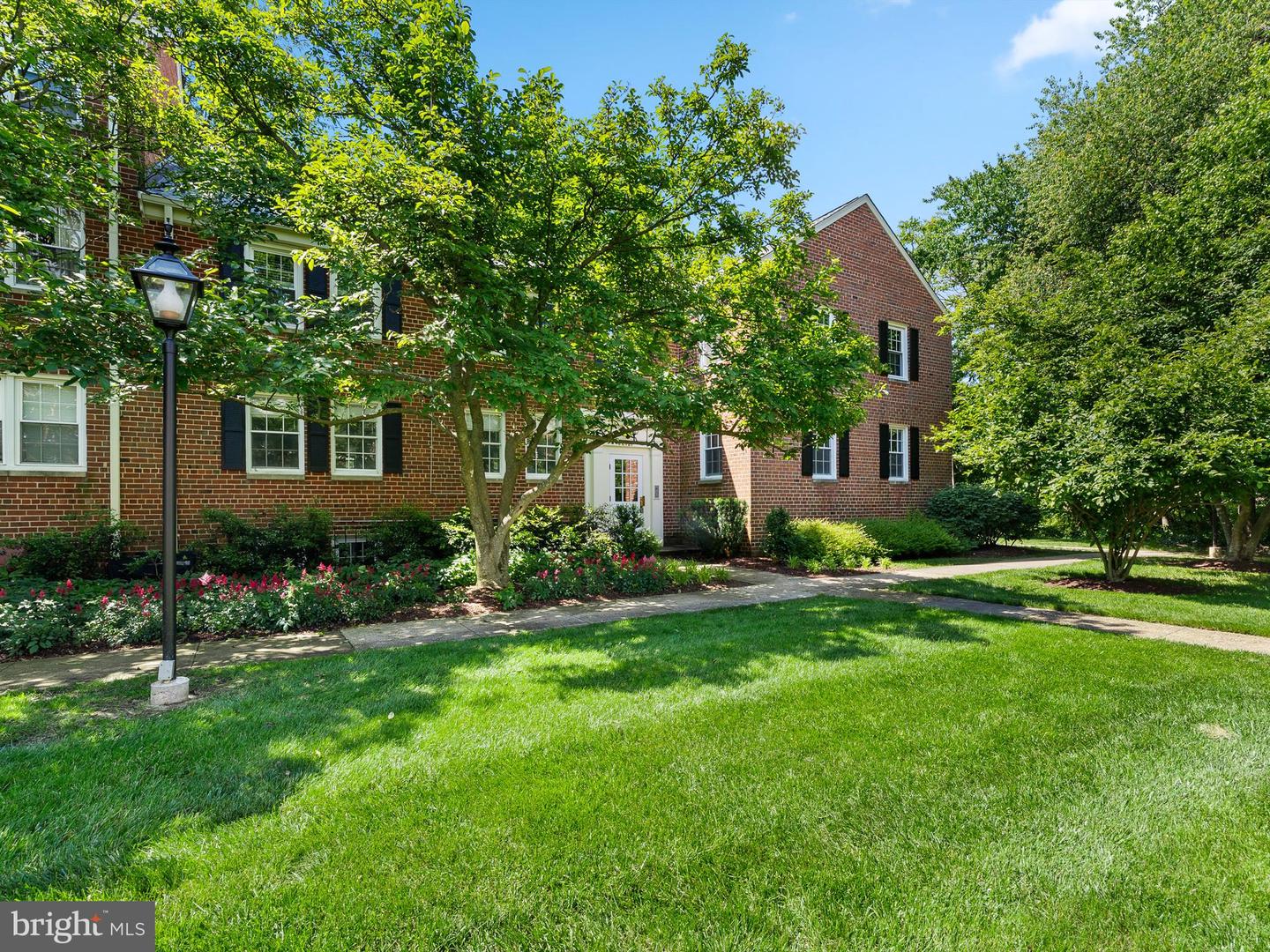 6727 W WAKEFIELD DR #A2, ALEXANDRIA, Virginia 22307, 2 Bedrooms Bedrooms, ,1 BathroomBathrooms,Residential,For sale,6727 W WAKEFIELD DR #A2,VAFX2244520 MLS # VAFX2244520