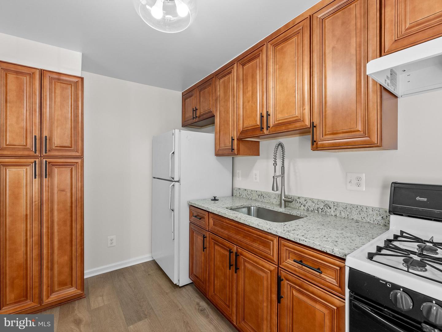 6727 W WAKEFIELD DR #A2, ALEXANDRIA, Virginia 22307, 2 Bedrooms Bedrooms, ,1 BathroomBathrooms,Residential,For sale,6727 W WAKEFIELD DR #A2,VAFX2244520 MLS # VAFX2244520