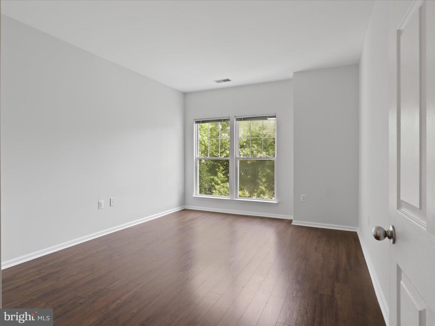 1511 N POINT DR #304, RESTON, Virginia 20194, 2 Bedrooms Bedrooms, ,2 BathroomsBathrooms,Residential,For sale,1511 N POINT DR #304,VAFX2244534 MLS # VAFX2244534