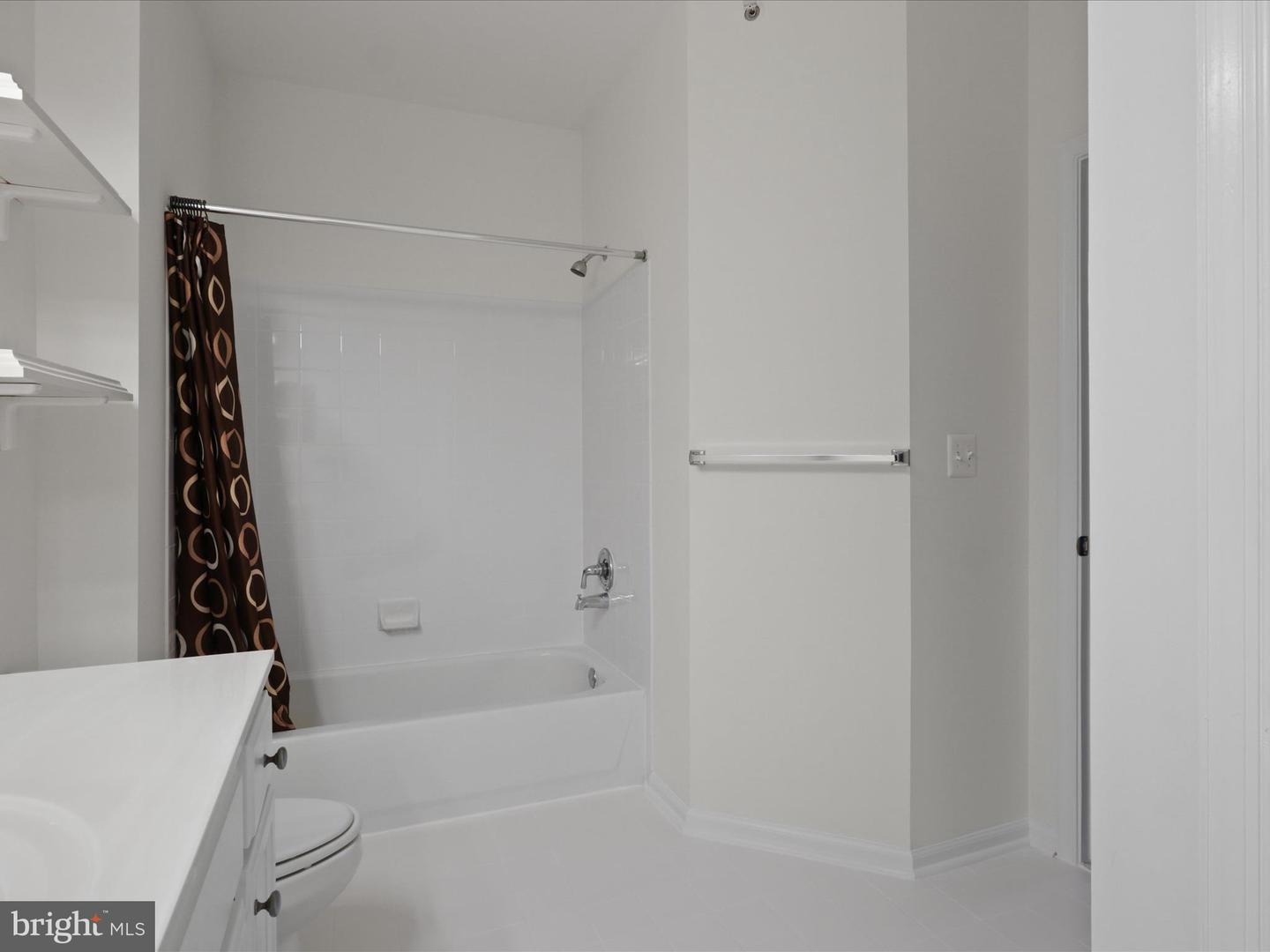 1511 N POINT DR #304, RESTON, Virginia 20194, 2 Bedrooms Bedrooms, ,2 BathroomsBathrooms,Residential,For sale,1511 N POINT DR #304,VAFX2244534 MLS # VAFX2244534