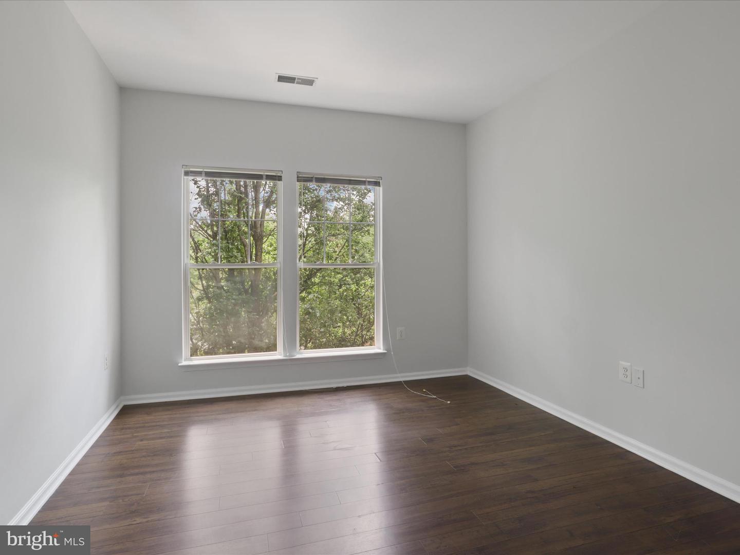 1511 N POINT DR #304, RESTON, Virginia 20194, 2 Bedrooms Bedrooms, ,2 BathroomsBathrooms,Residential,For sale,1511 N POINT DR #304,VAFX2244534 MLS # VAFX2244534