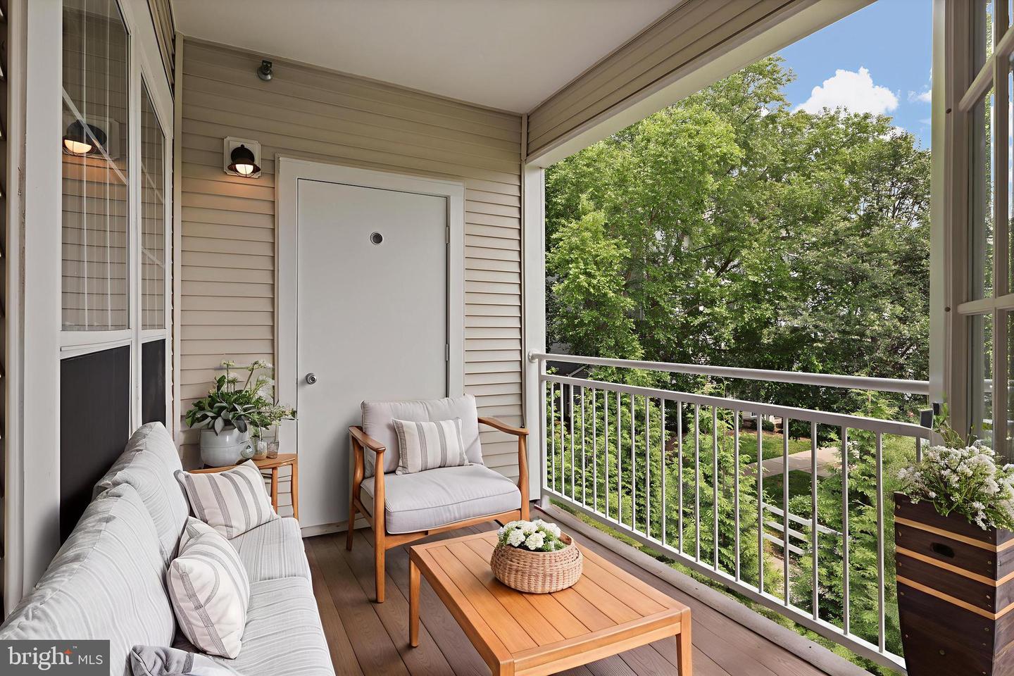 1511 N POINT DR #304, RESTON, Virginia 20194, 2 Bedrooms Bedrooms, ,2 BathroomsBathrooms,Residential,For sale,1511 N POINT DR #304,VAFX2244534 MLS # VAFX2244534