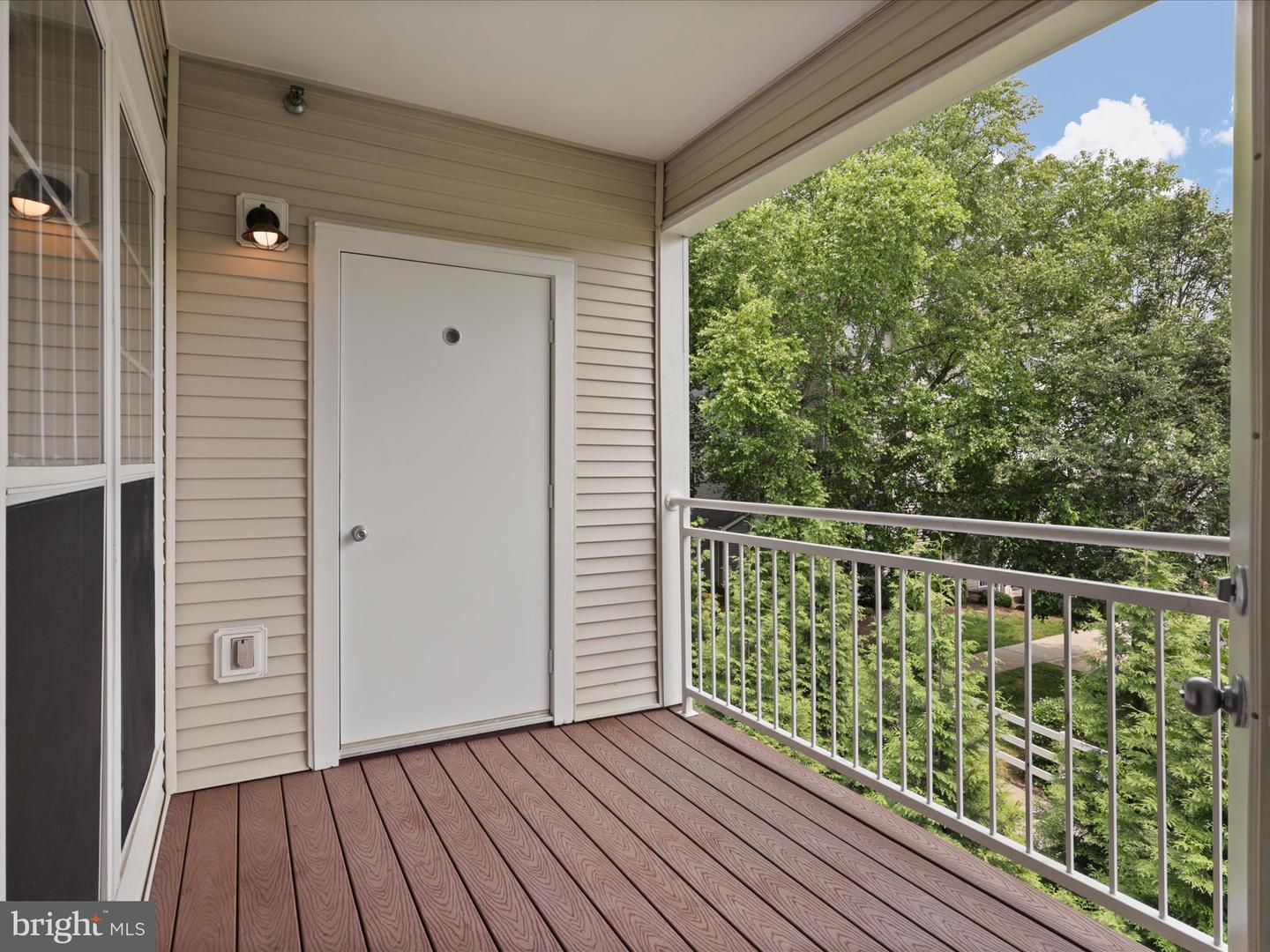 1511 N POINT DR #304, RESTON, Virginia 20194, 2 Bedrooms Bedrooms, ,2 BathroomsBathrooms,Residential,For sale,1511 N POINT DR #304,VAFX2244534 MLS # VAFX2244534