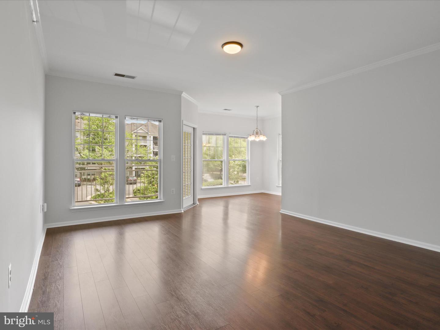 1511 N POINT DR #304, RESTON, Virginia 20194, 2 Bedrooms Bedrooms, ,2 BathroomsBathrooms,Residential,For sale,1511 N POINT DR #304,VAFX2244534 MLS # VAFX2244534