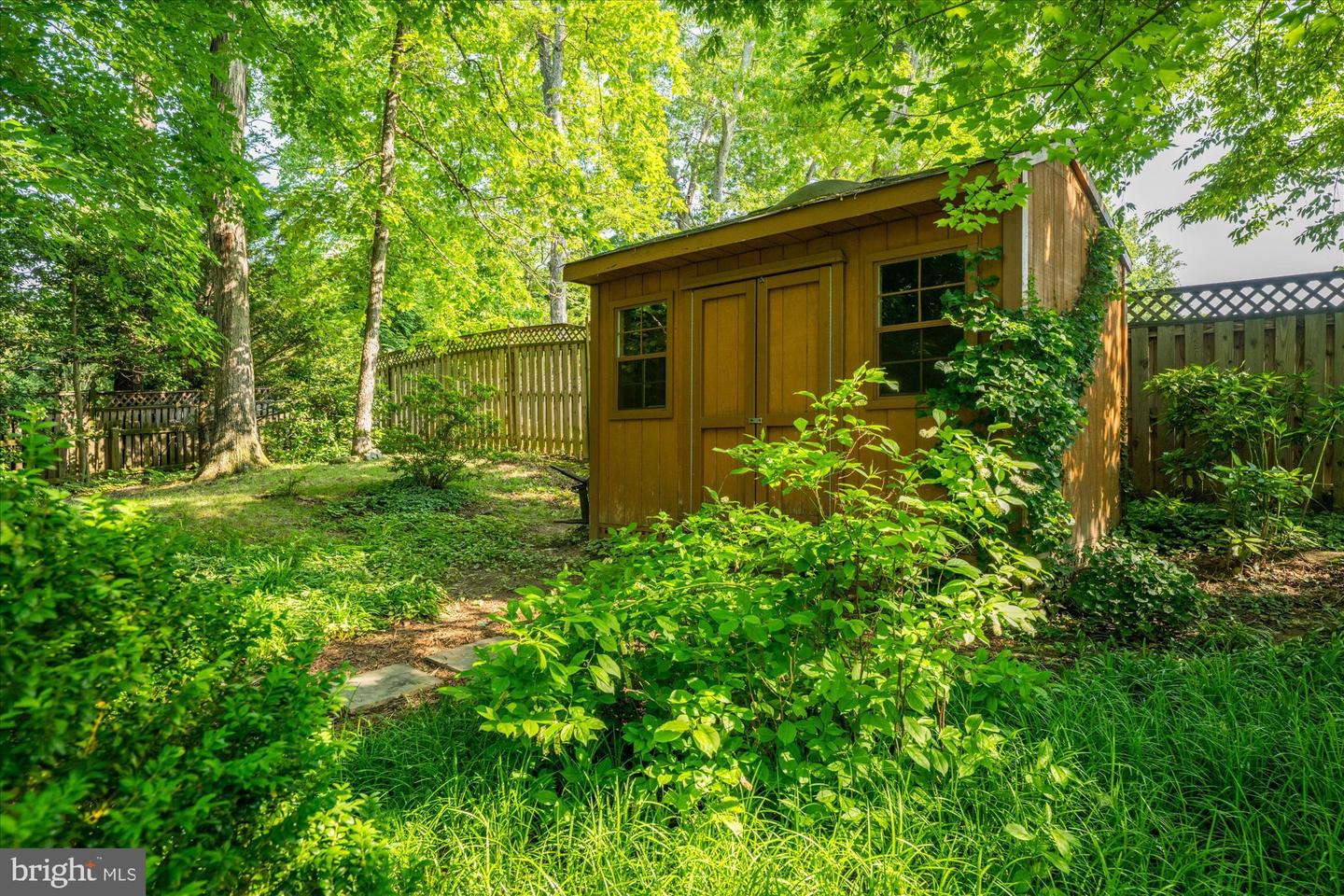 1091 OLD CEDAR RD, MCLEAN, Virginia 22102, 4 Bedrooms Bedrooms, ,4 BathroomsBathrooms,Residential,For sale,1091 OLD CEDAR RD,VAFX2244562 MLS # VAFX2244562