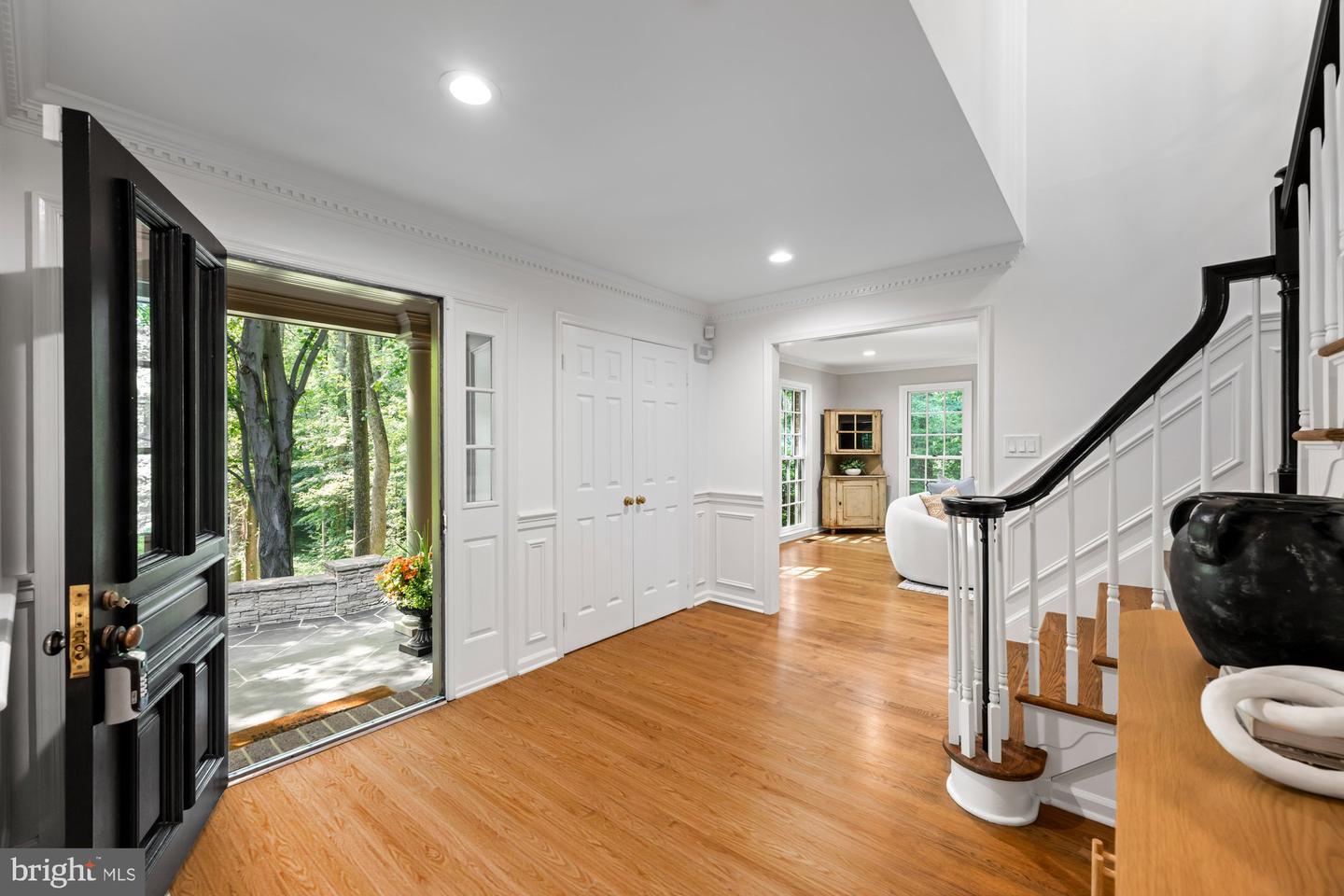 1091 OLD CEDAR RD, MCLEAN, Virginia 22102, 4 Bedrooms Bedrooms, ,4 BathroomsBathrooms,Residential,For sale,1091 OLD CEDAR RD,VAFX2244562 MLS # VAFX2244562