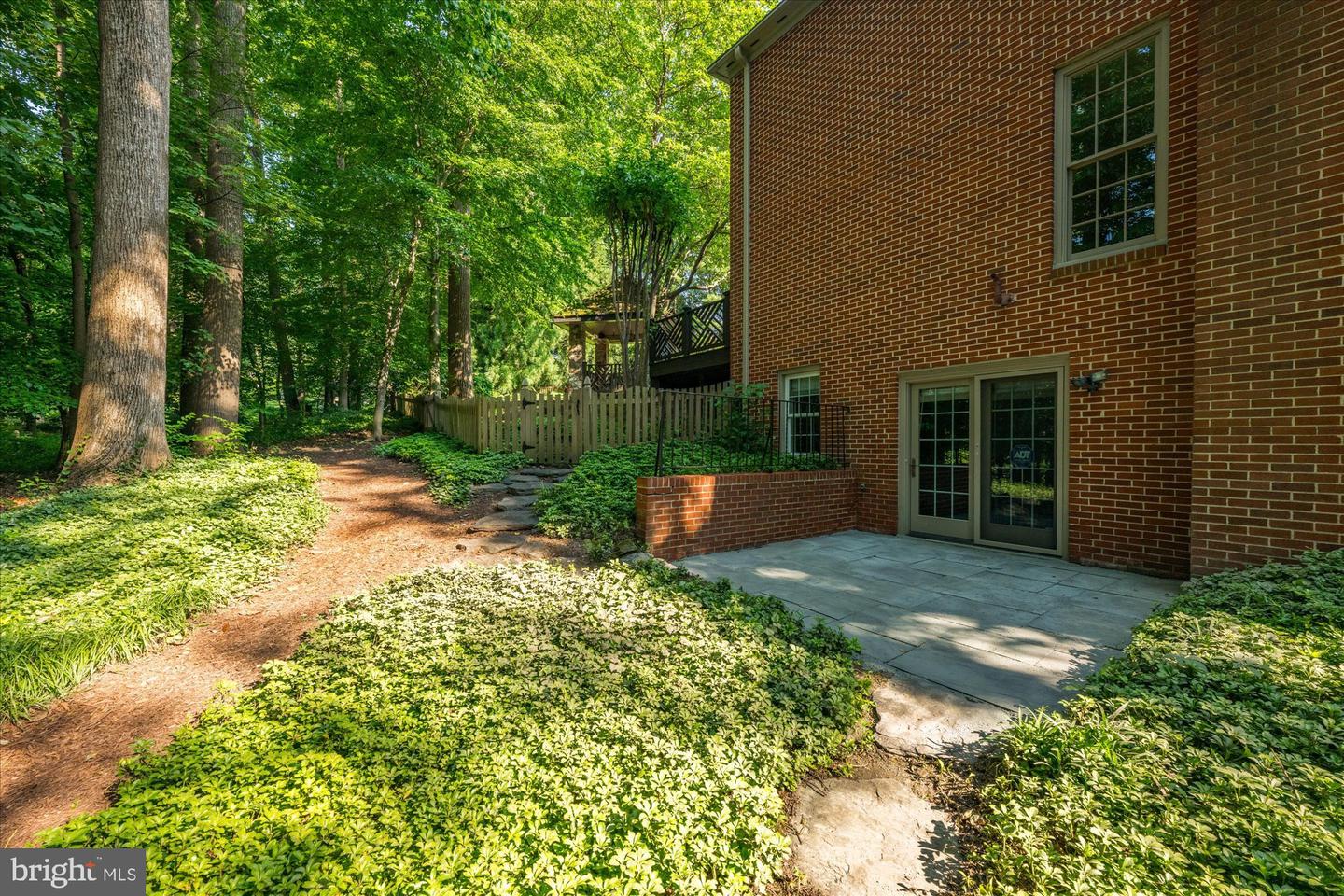 1091 OLD CEDAR RD, MCLEAN, Virginia 22102, 4 Bedrooms Bedrooms, ,4 BathroomsBathrooms,Residential,For sale,1091 OLD CEDAR RD,VAFX2244562 MLS # VAFX2244562