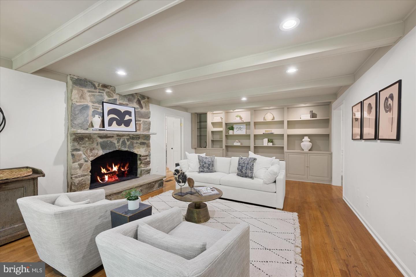 1091 OLD CEDAR RD, MCLEAN, Virginia 22102, 4 Bedrooms Bedrooms, ,4 BathroomsBathrooms,Residential,For sale,1091 OLD CEDAR RD,VAFX2244562 MLS # VAFX2244562