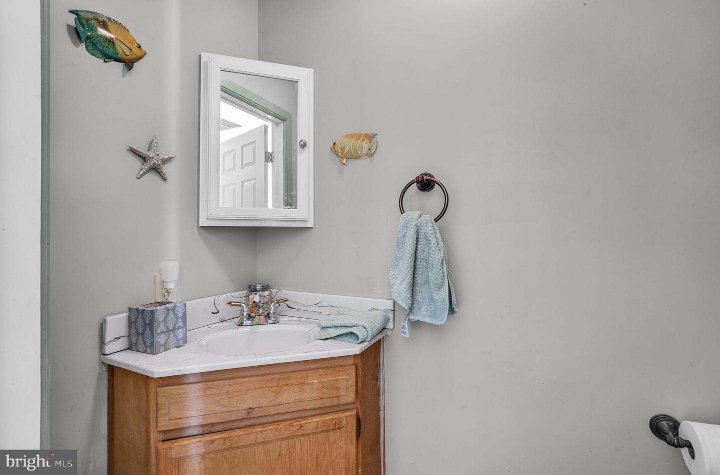 28099 HARBORTON RD, HARBORTON, Virginia 23389, 3 Bedrooms Bedrooms, ,2 BathroomsBathrooms,Residential,For sale,28099 HARBORTON RD,VAAC2001908 MLS # VAAC2001908
