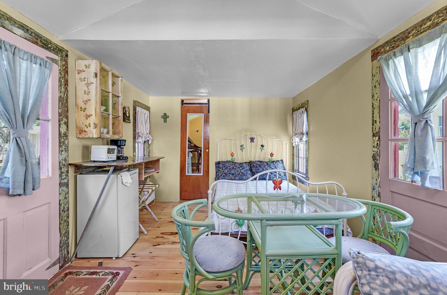 28099 HARBORTON RD, HARBORTON, Virginia 23389, 3 Bedrooms Bedrooms, ,2 BathroomsBathrooms,Residential,For sale,28099 HARBORTON RD,VAAC2001908 MLS # VAAC2001908