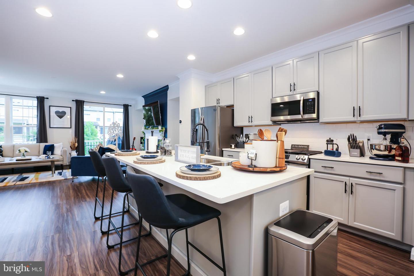 9168 WYCHE KNOLL LN, MANASSAS, Virginia 20110, 4 Bedrooms Bedrooms, ,3 BathroomsBathrooms,Residential,For sale,9168 WYCHE KNOLL LN,VAPW2095984 MLS # VAPW2095984